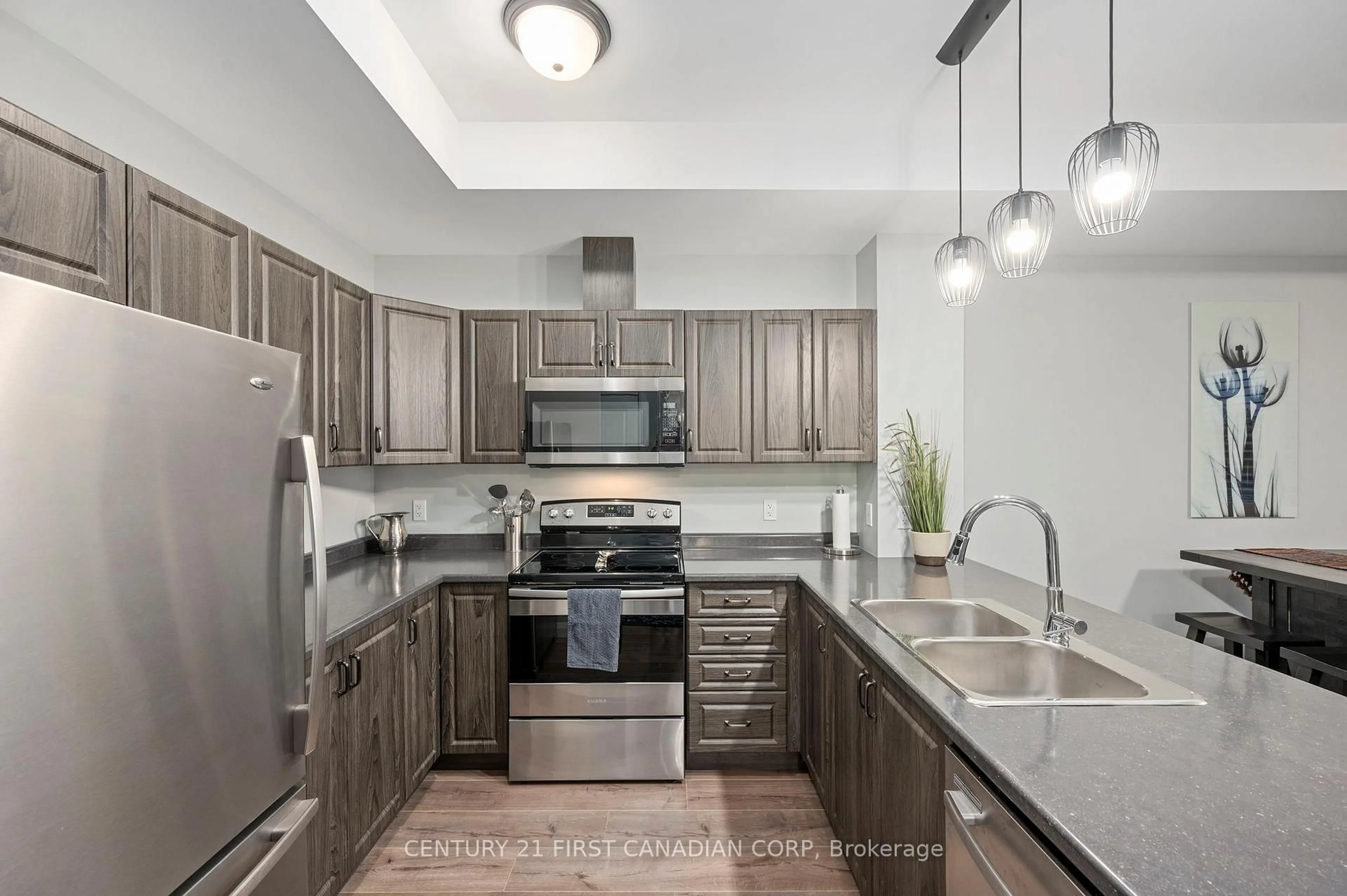 Unknown for 263 Butler St #205, Lucan Biddulph Ontario N0M 2J0