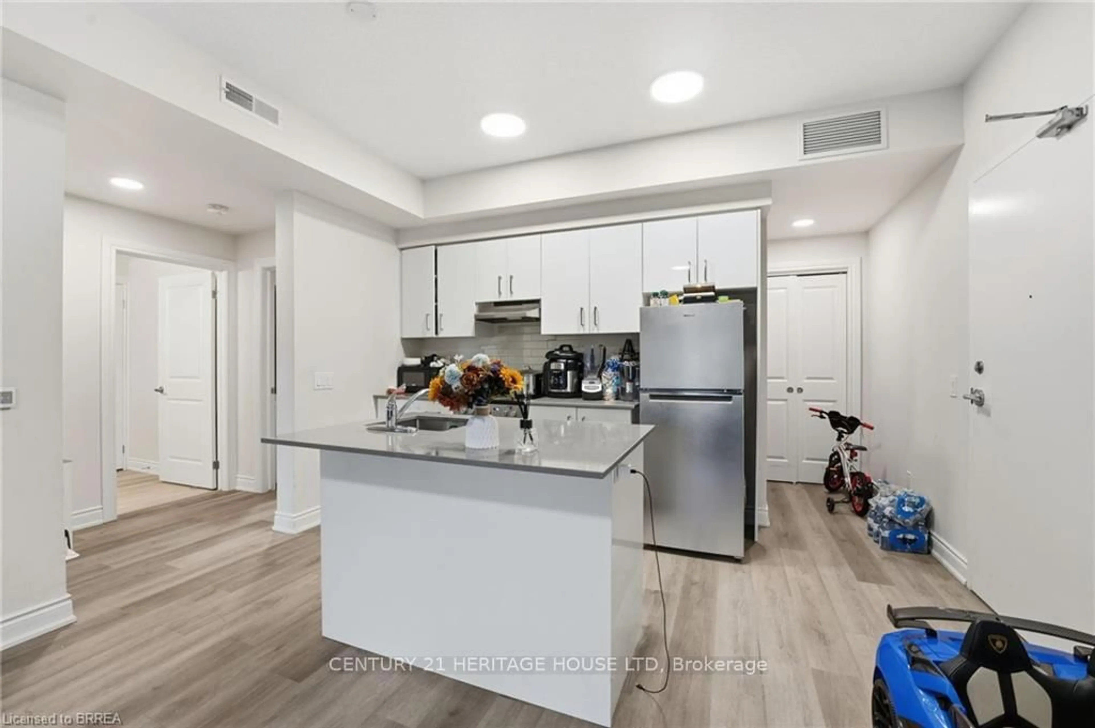 Unknown for 259 King St #103, Hamilton Ontario L8G 1L9