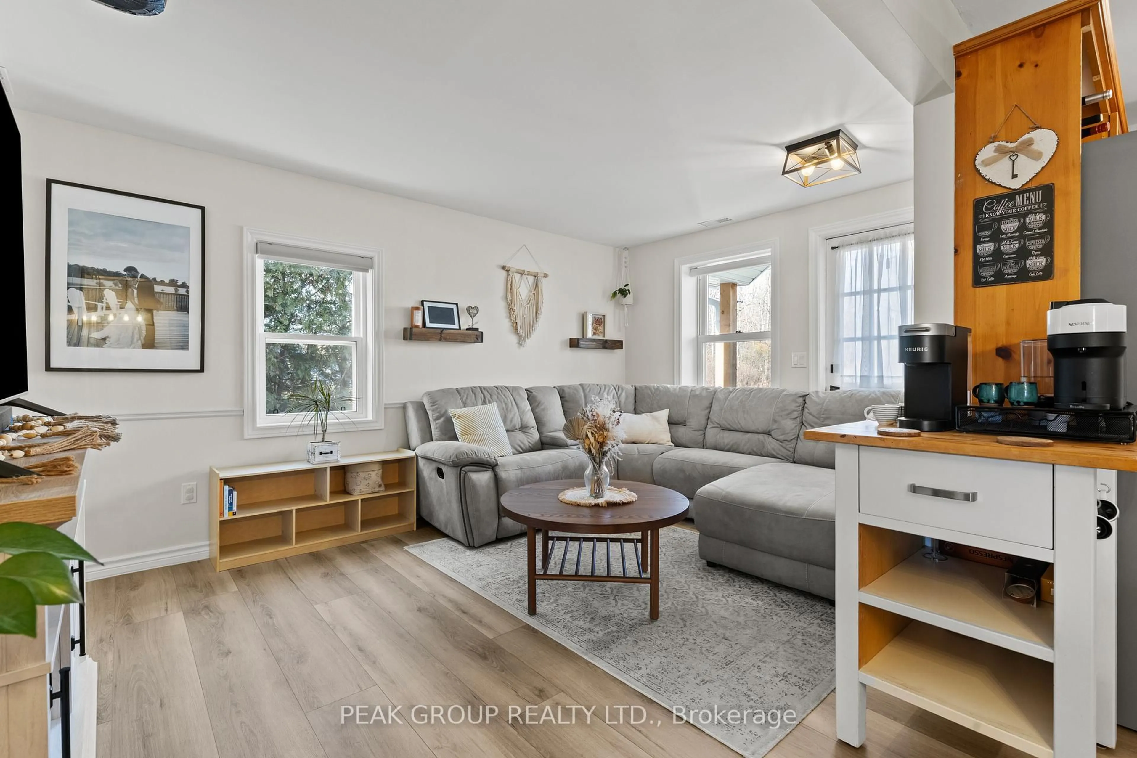 Living room with furniture, unknown for 200 Sumbler Rd, Pelham Ontario L0S 1C0