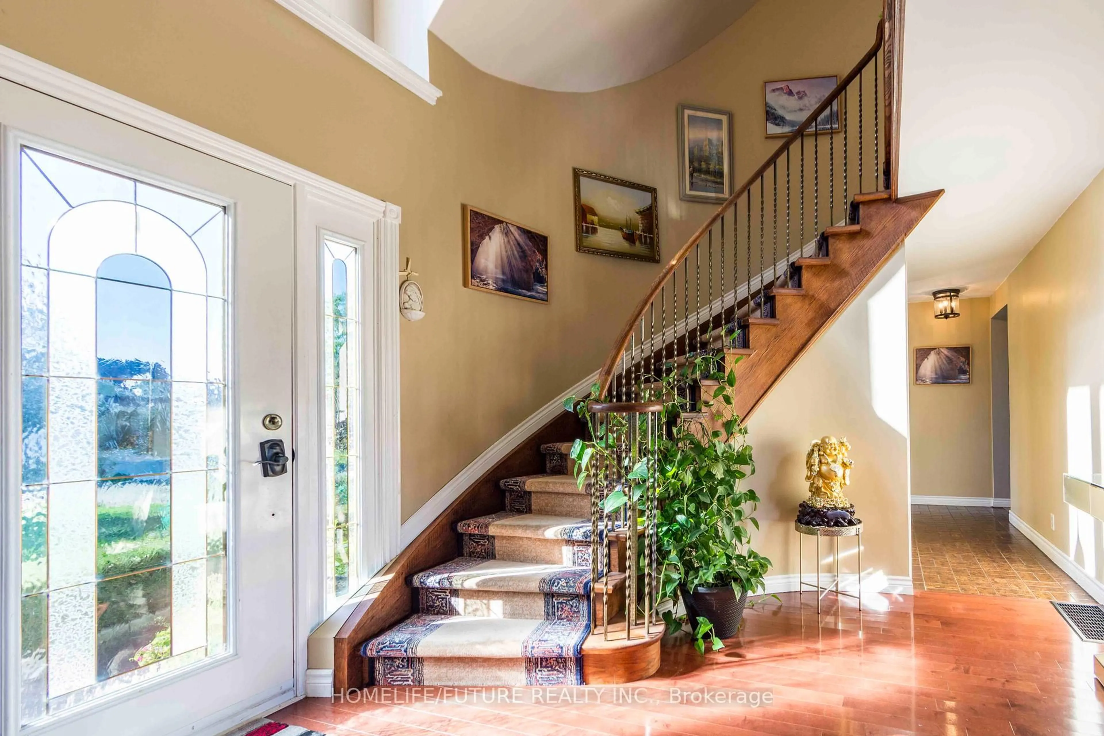 Indoor foyer for 120 North Shore Rd, Alnwick/Haldimand Ontario K0K 2G0