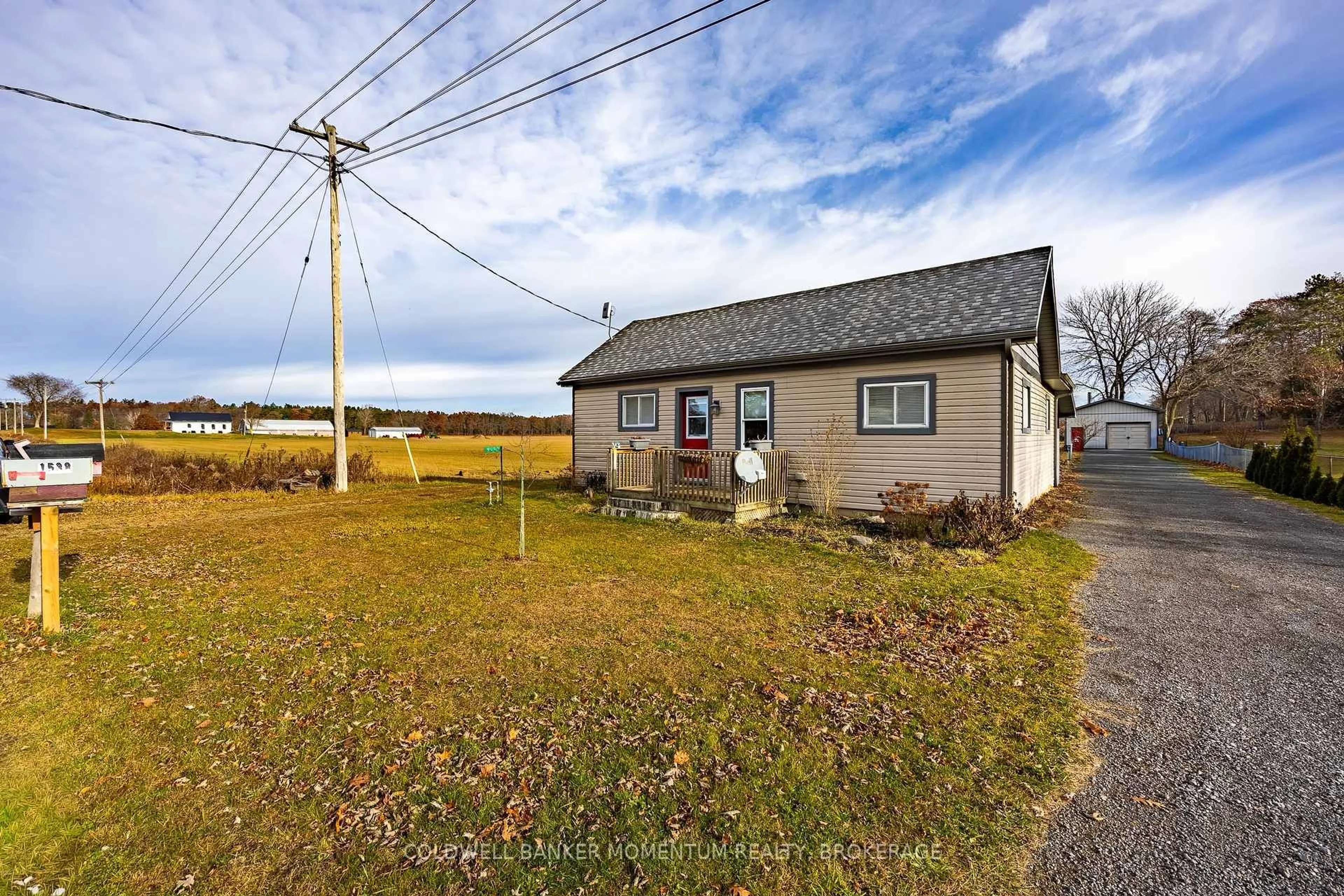 A pic from outside/outdoor area/front of a property/back of a property/a pic from drone, unknown for 1538 Forestry Farm Rd, Norfolk Ontario N0E 1G0
