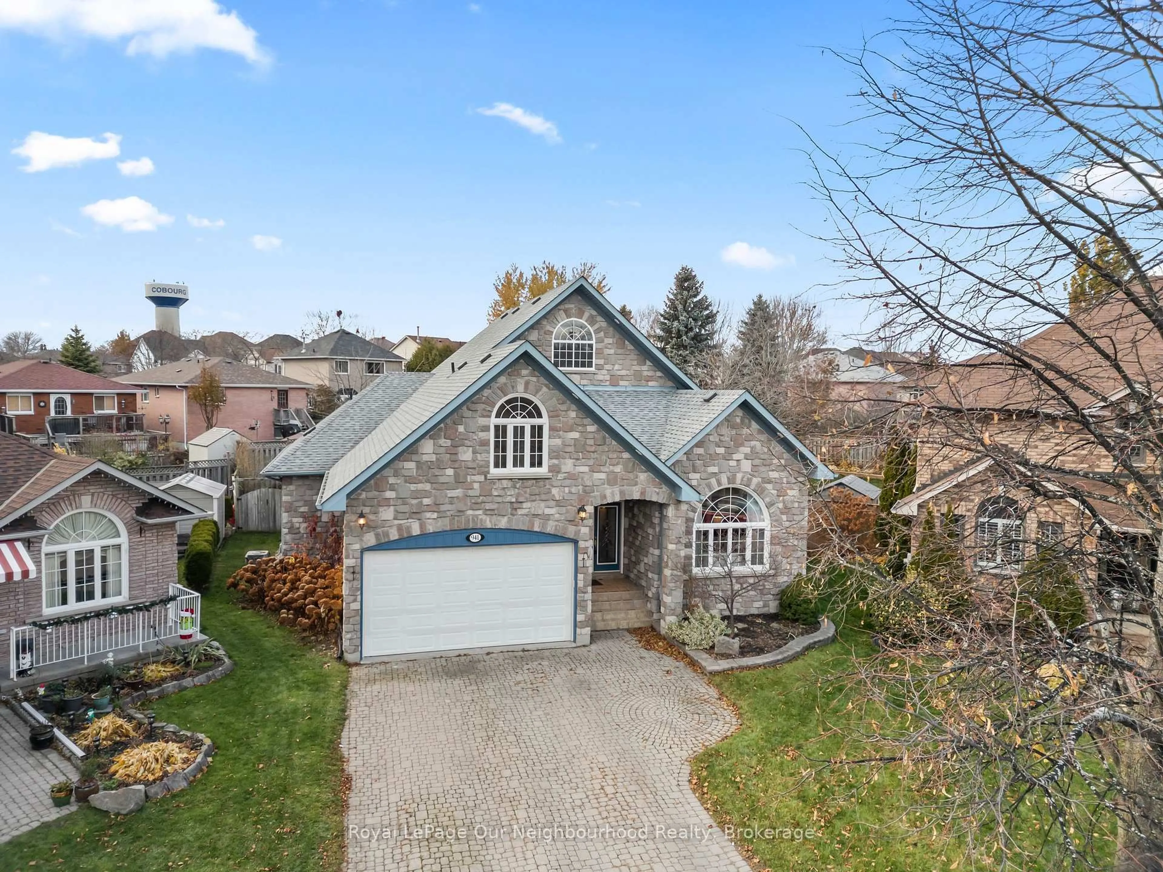 A pic from outside/outdoor area/front of a property/back of a property/a pic from drone, street for 941 Tillison Ave, Cobourg Ontario K9A 5N2