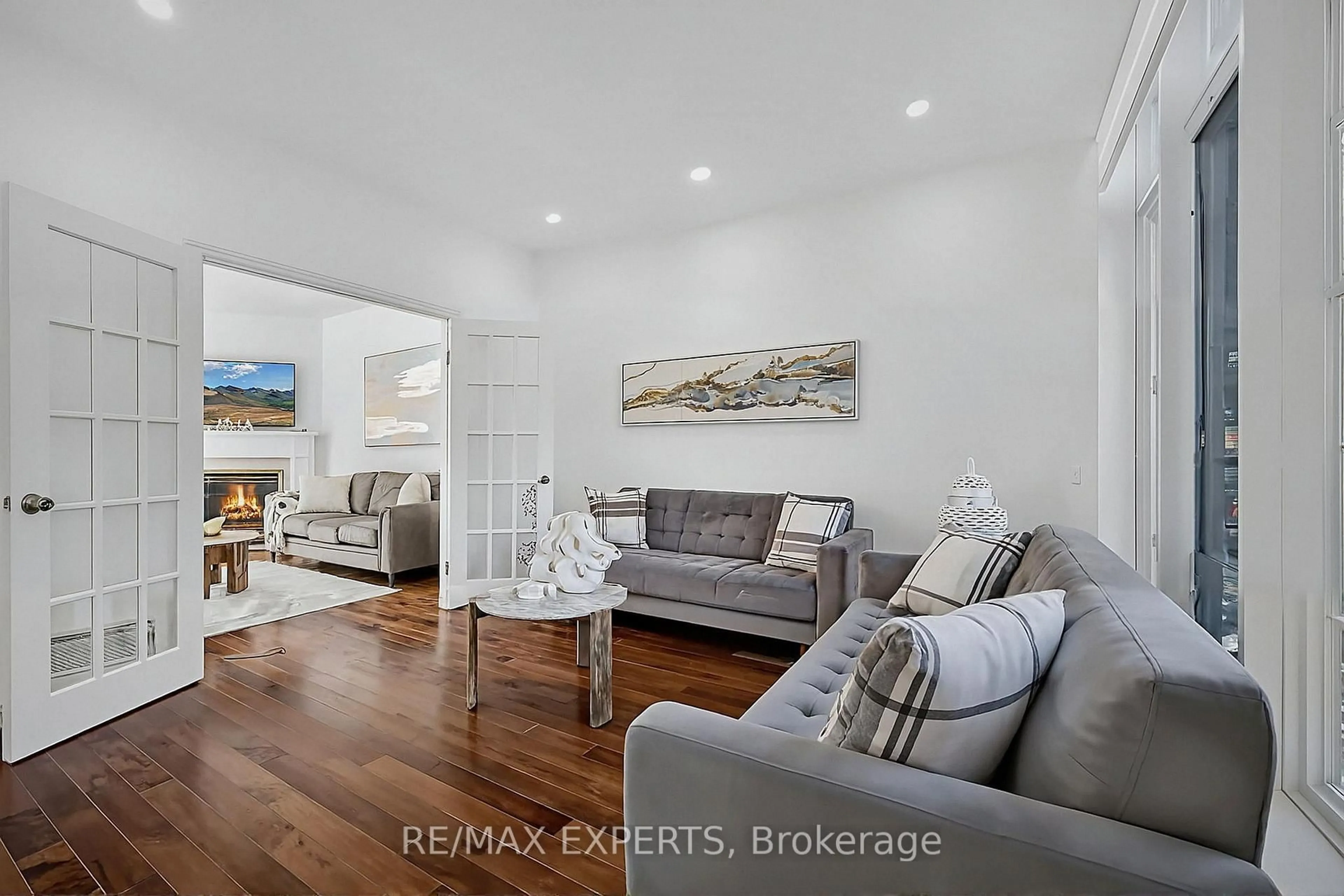 Living room with furniture, unknown for 936 Talisman Cres, London South Ontario N6K 0B7