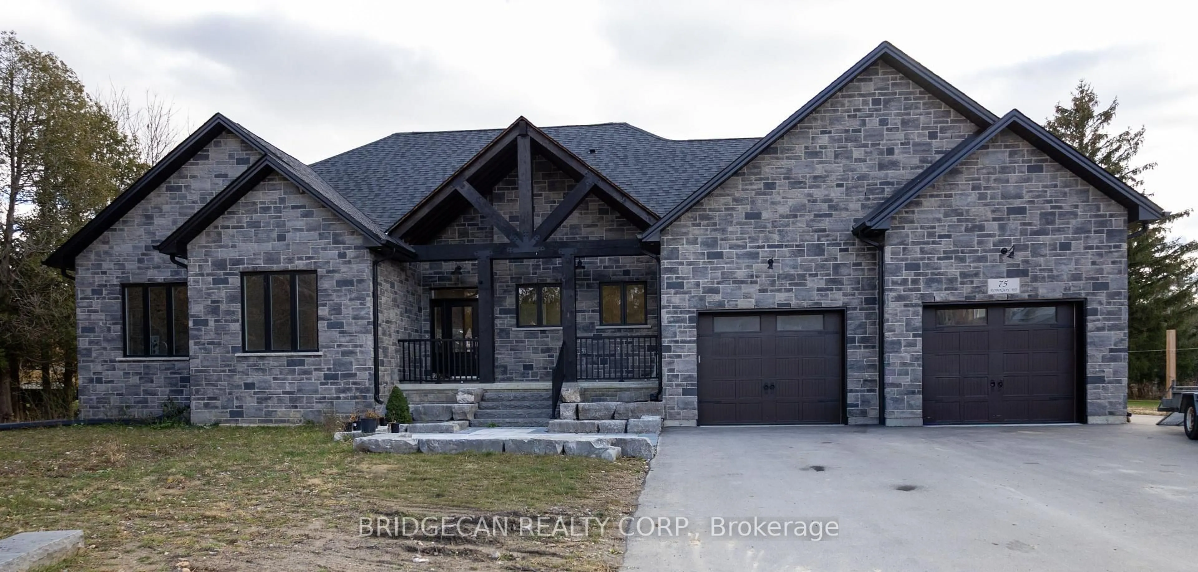 Home with brick exterior material, street for 75 Robinson Rd, Cambridge Ontario N1R 5S7
