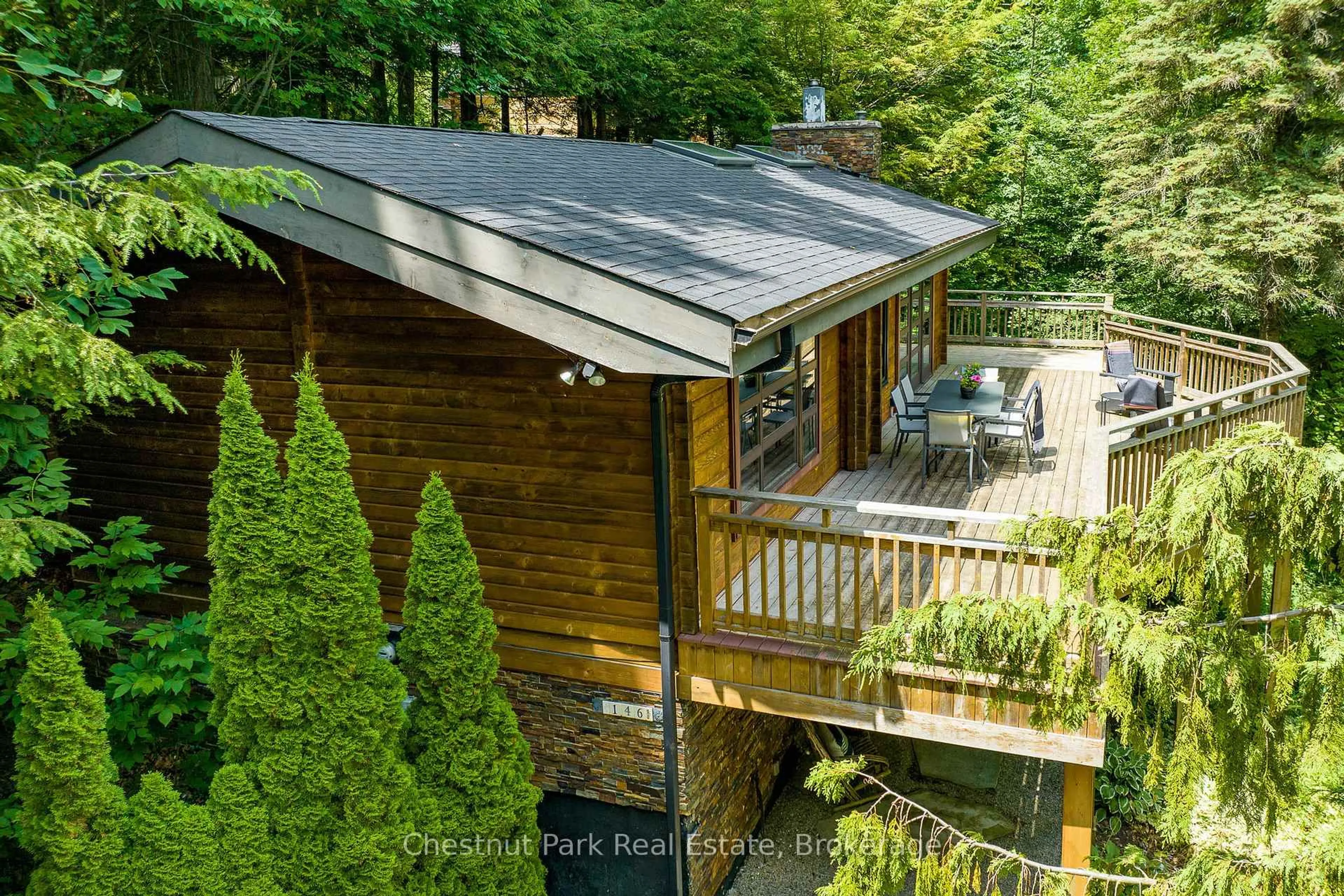 A pic from outside/outdoor area/front of a property/back of a property/a pic from drone, forest/trees view for 146 Chamonix Cres, Blue Mountains Ontario L9Y 3Z2