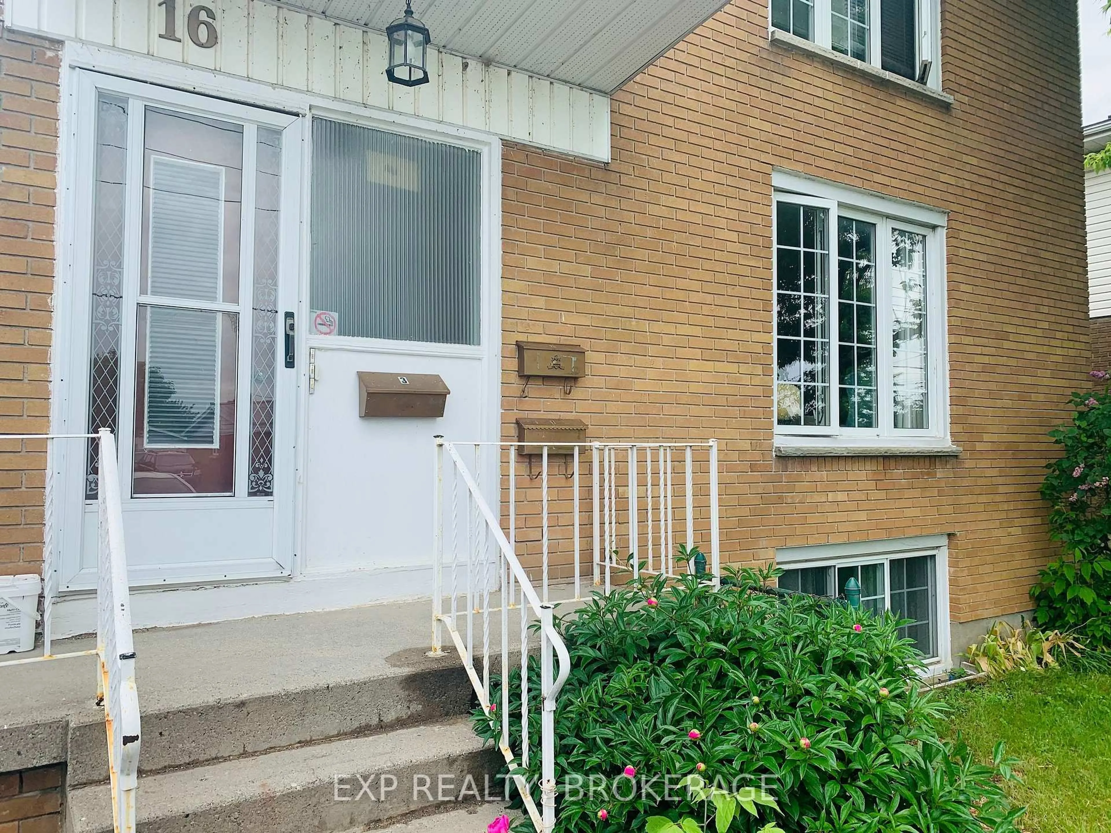 Unknown for 16 DALY St, Kingston Ontario K7K 4Y9