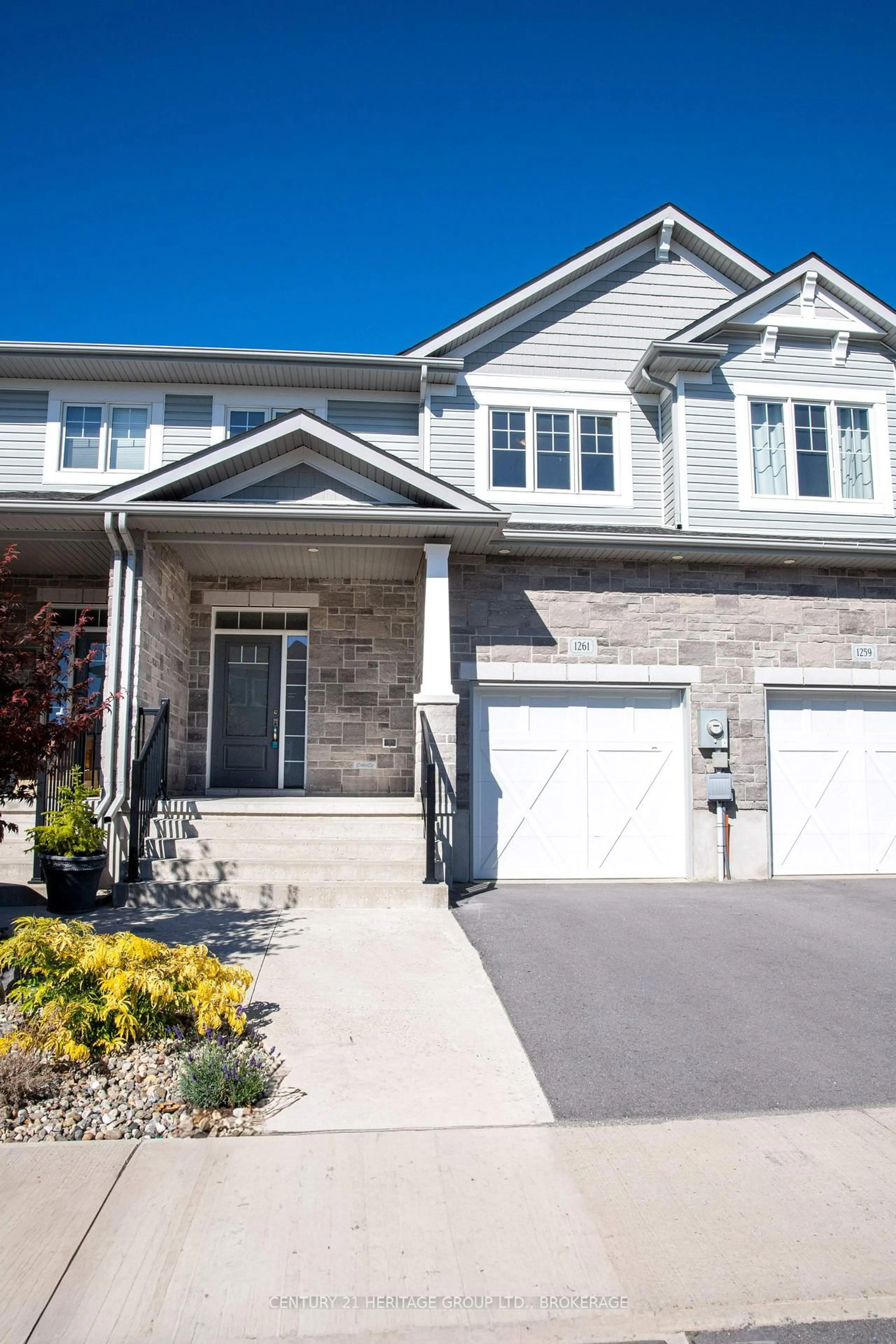 Home with vinyl exterior material, street for 1261 Max Cres, Kingston Ontario K7P 0P2