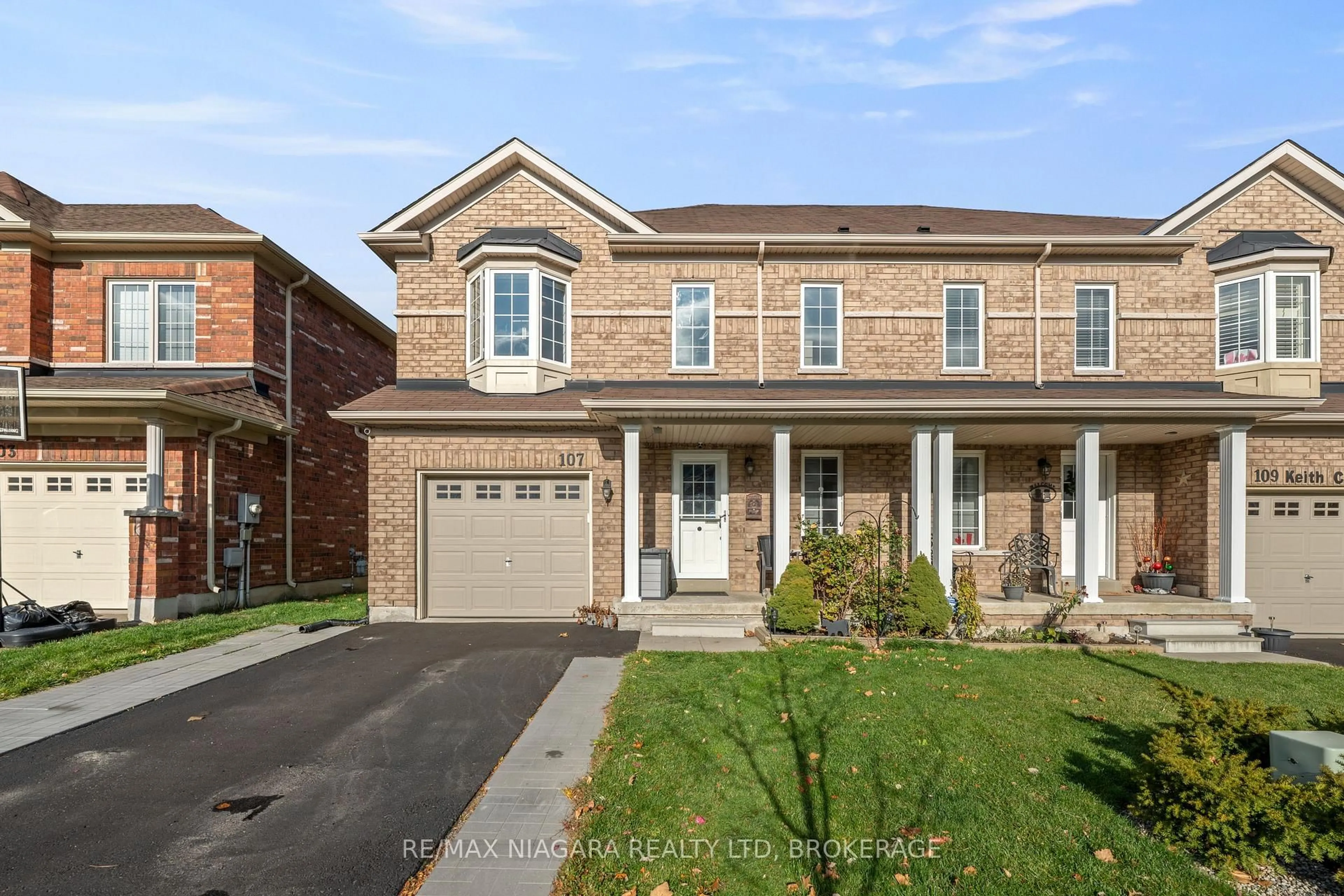 Home with brick exterior material, street for 107 Keith Cres, Niagara-on-the-Lake Ontario L0S 1J0