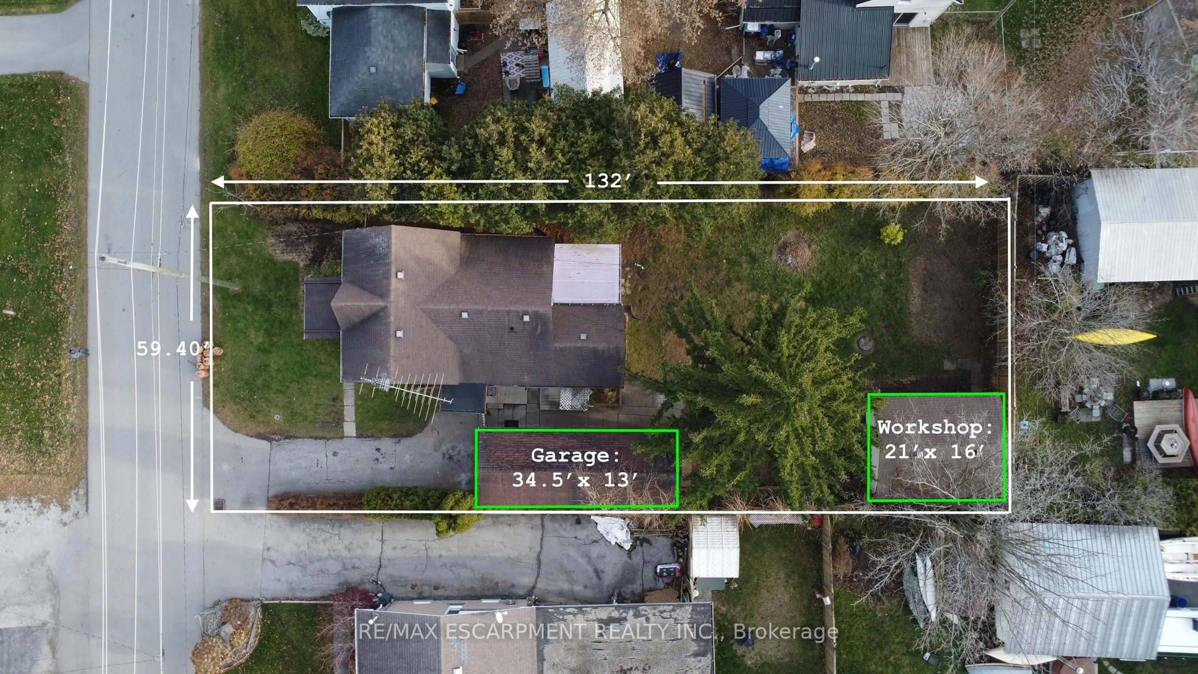 A pic from outside/outdoor area/front of a property/back of a property/a pic from drone, street for 17 Oneida St, Haldimand Ontario N0A 1H0