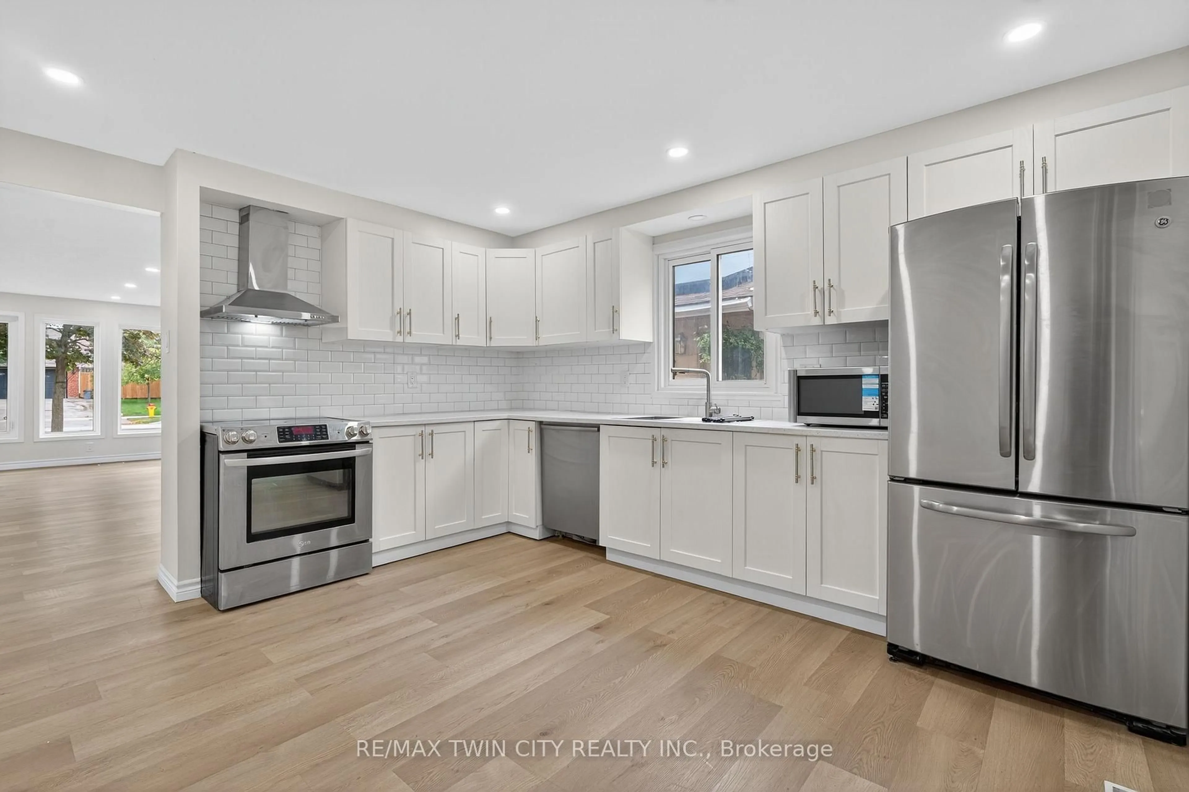 Open concept kitchen, unknown for 120 Westheights Dr, Kitchener Ontario N2N 1J9