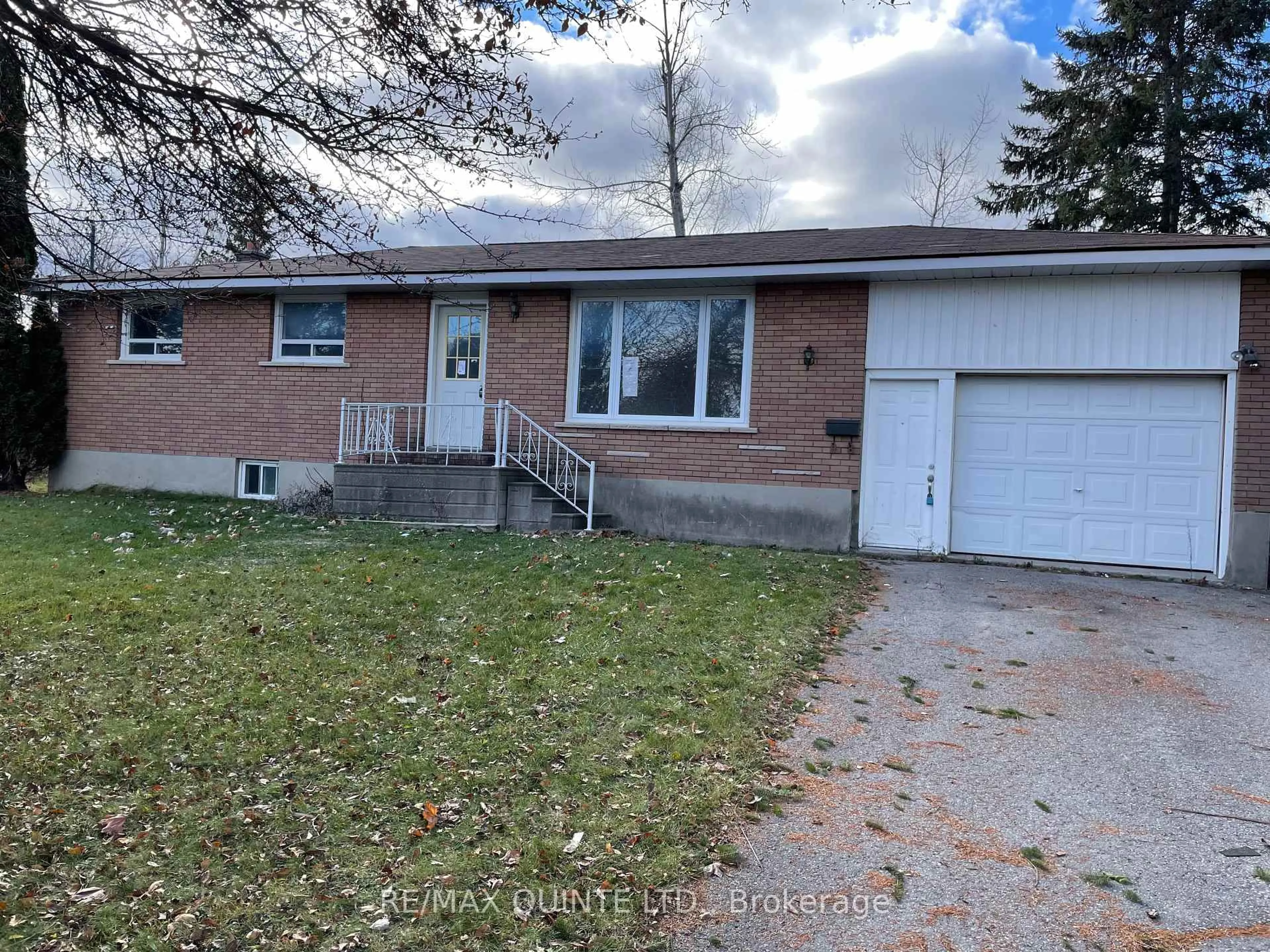 Home with brick exterior material, street for 598 Frederick St, Selwyn Ontario K0L 1T0