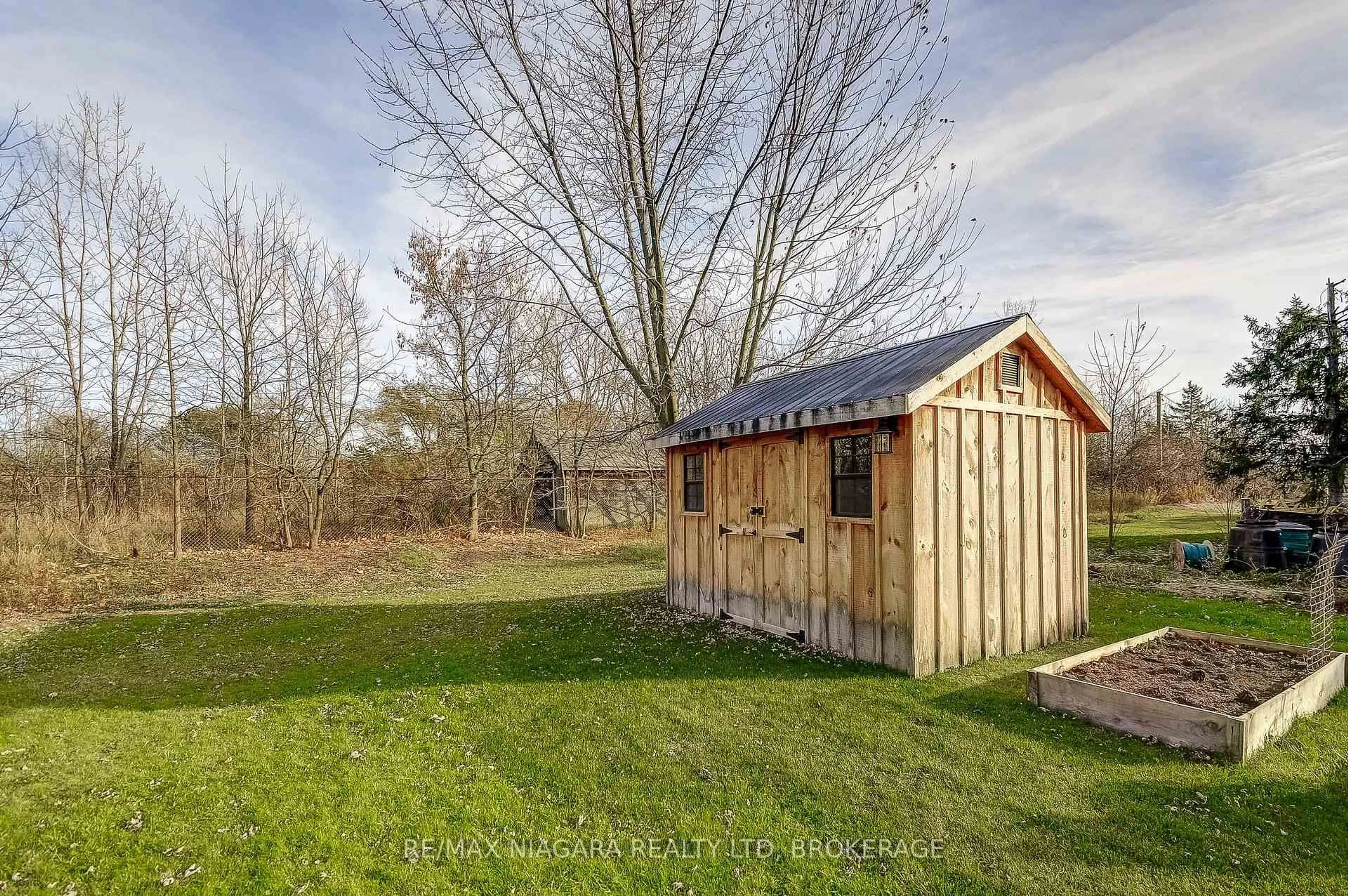 Shed for 48 Wilton Ave, Welland Ontario L3C 1Z9