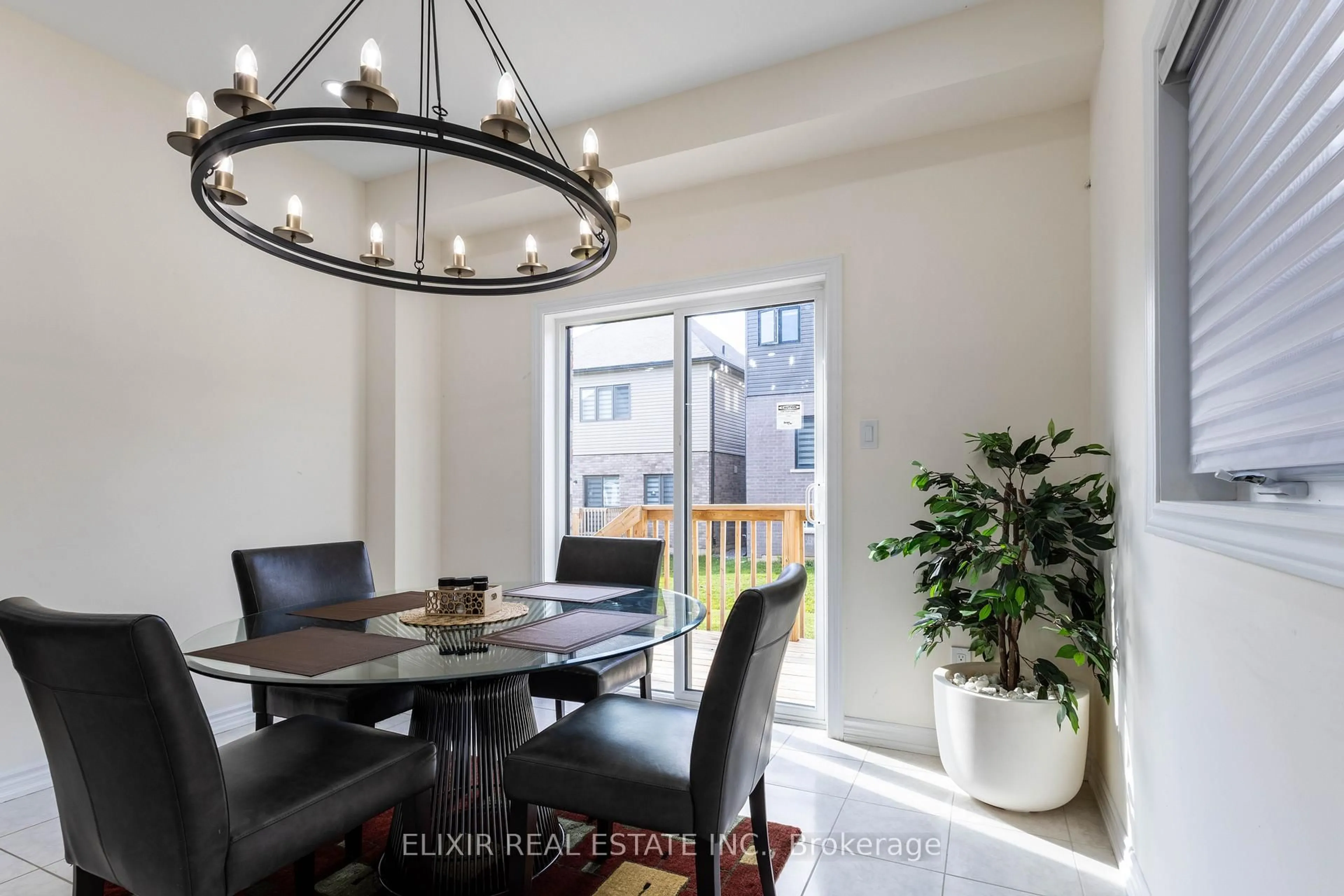 Dining room, unknown for 18 Jenner Dr, Brant Ontario N3L 0L2