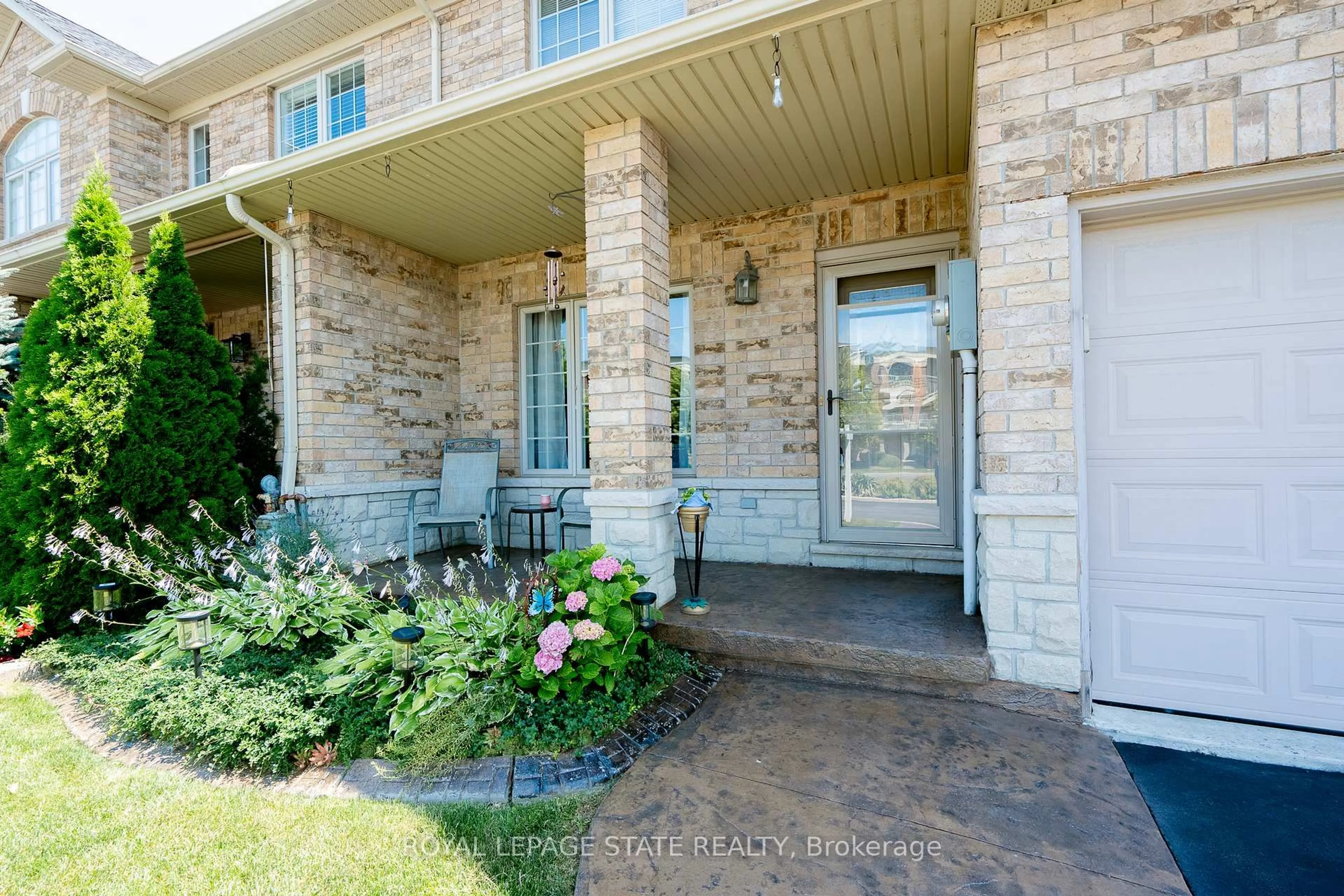 Indoor entryway for 3209 Regional Rd 56, Hamilton Ontario L0R 1C0