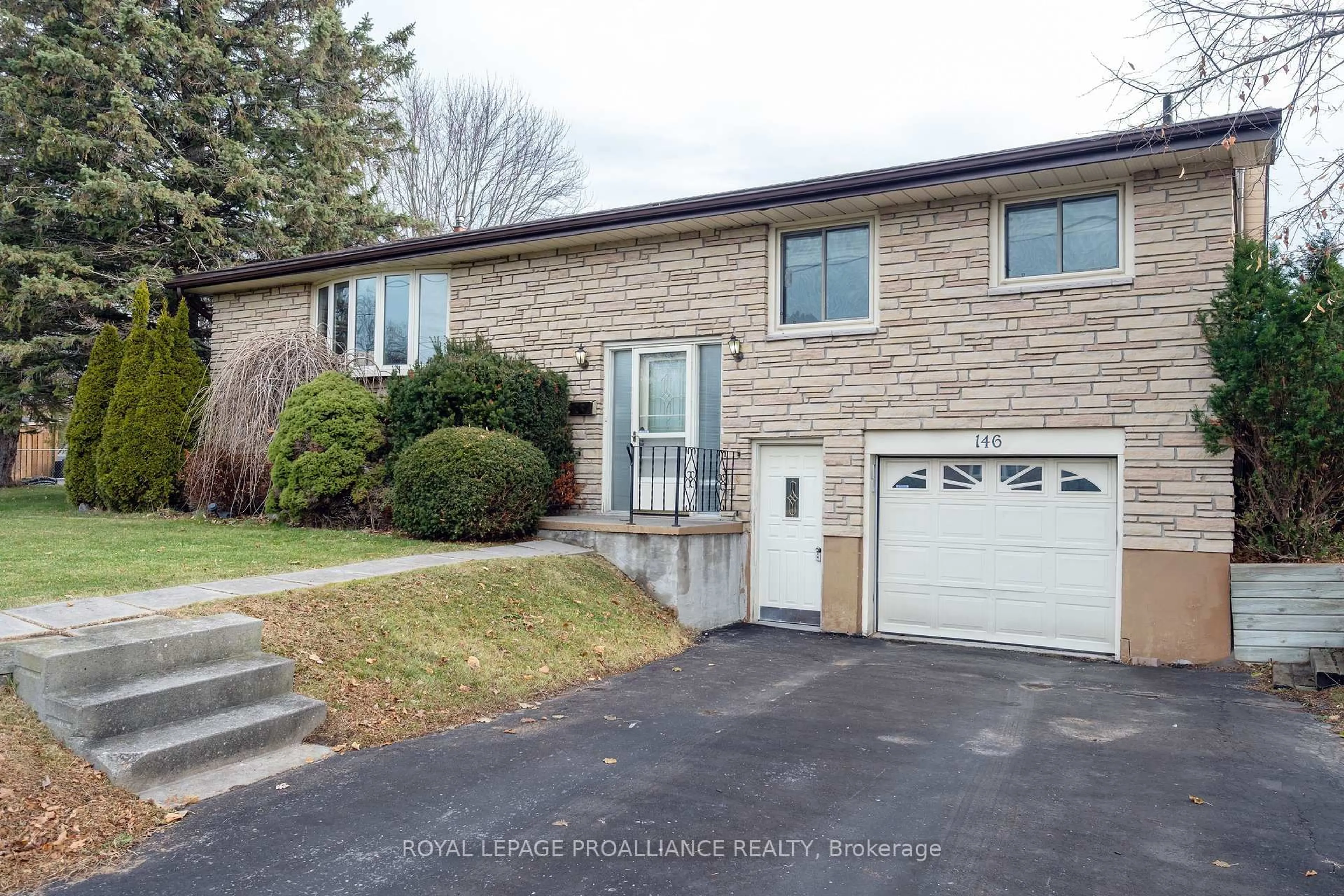 Unknown for 146 Country Club Dr, Quinte West Ontario K8R 1B2