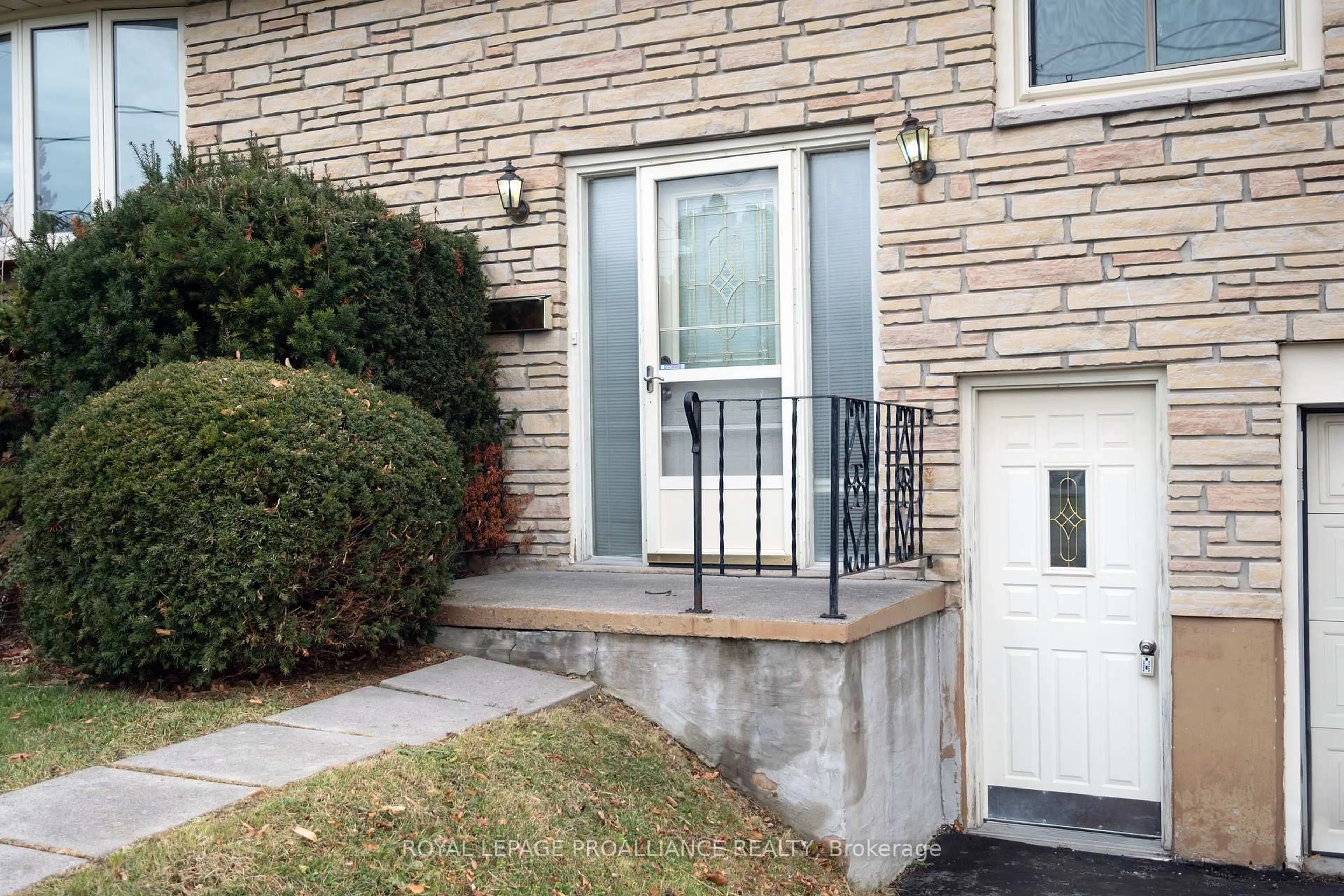 Unknown for 146 Country Club Dr, Quinte West Ontario K8R 1B2