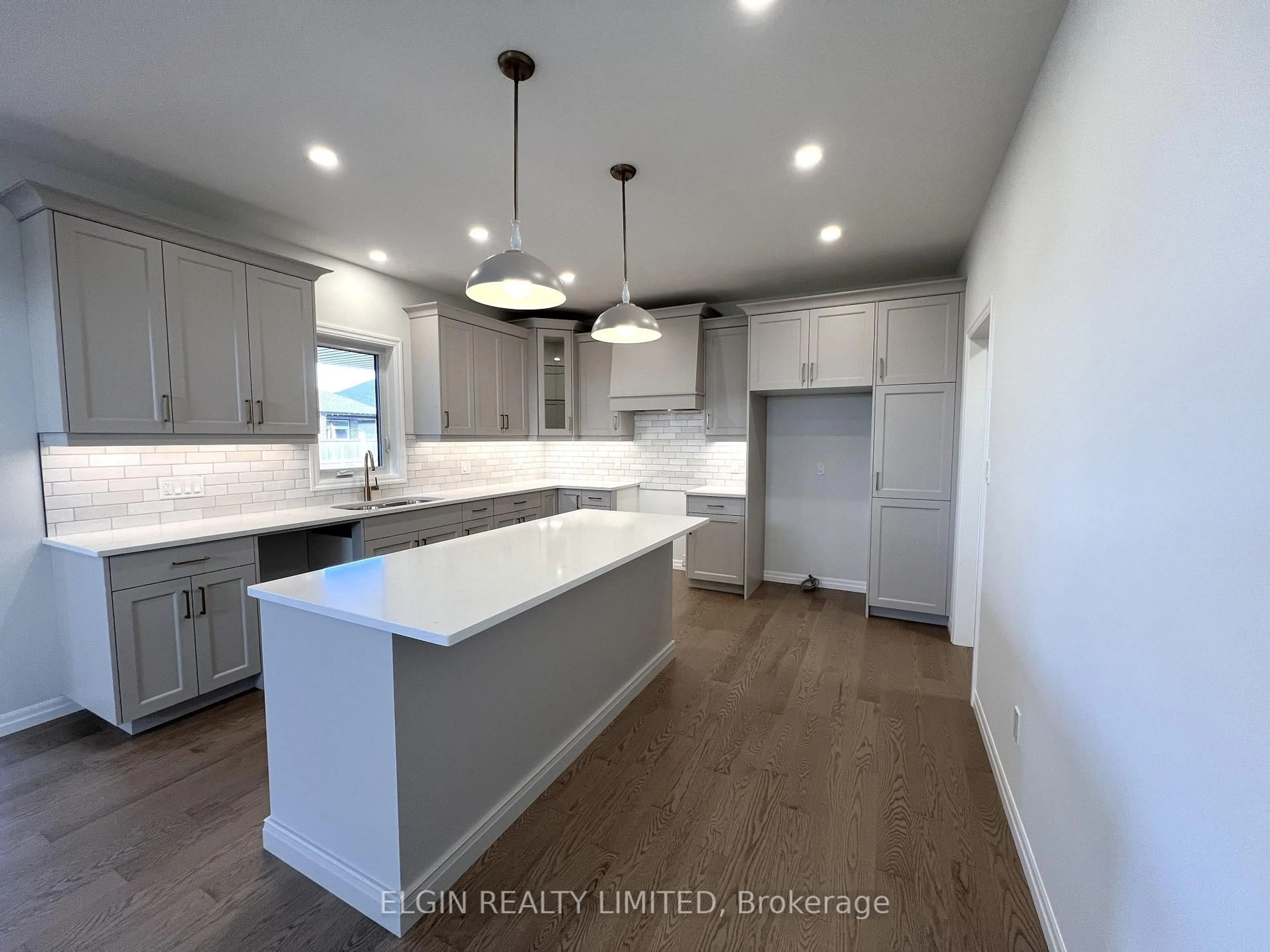 Open concept kitchen, unknown for 42203 McBain Line, Central Elgin Ontario N5P 0E4