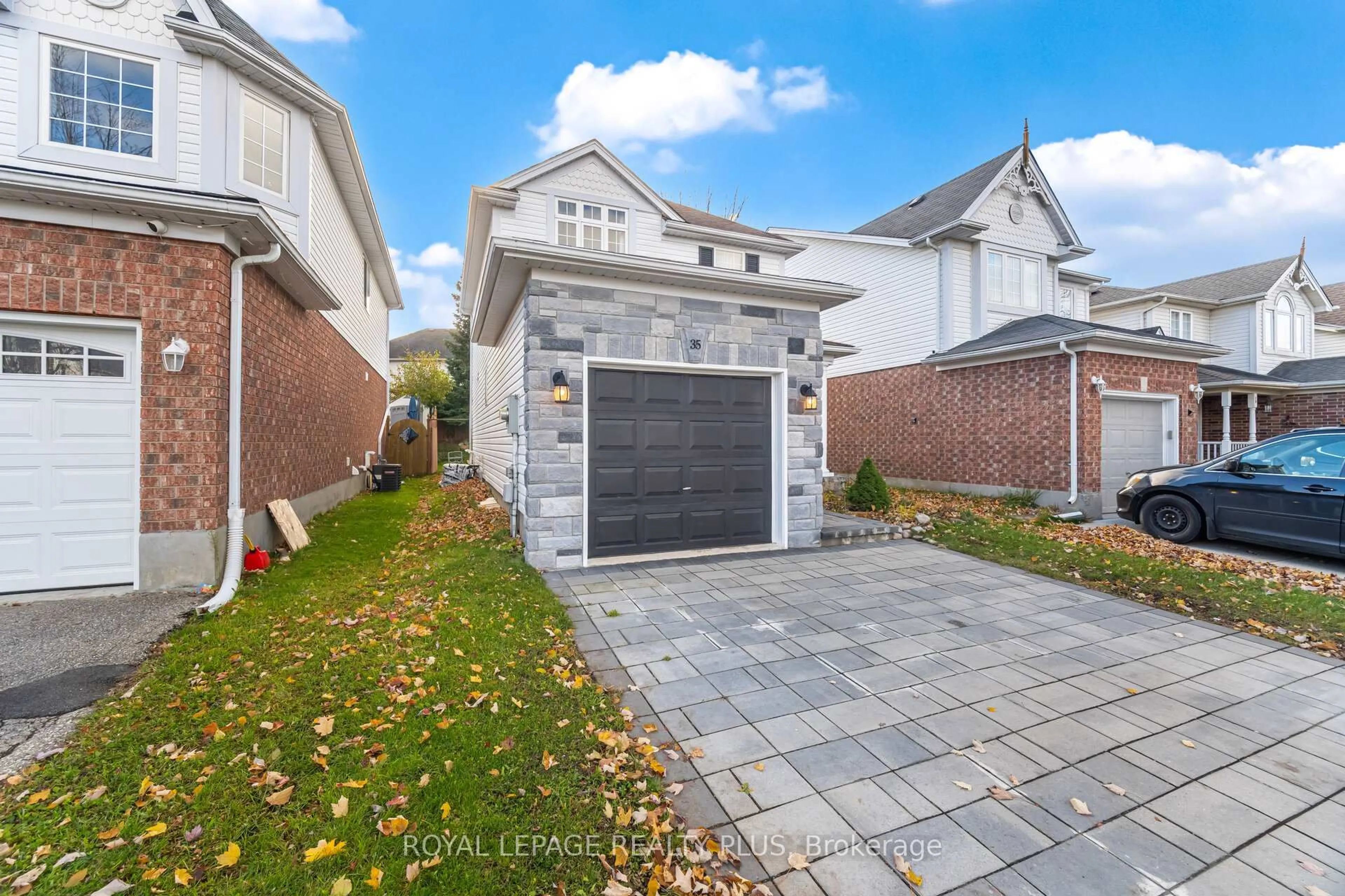 Home with brick exterior material, street for 35 Jerry Dr, Cambridge Ontario N3C 4G4