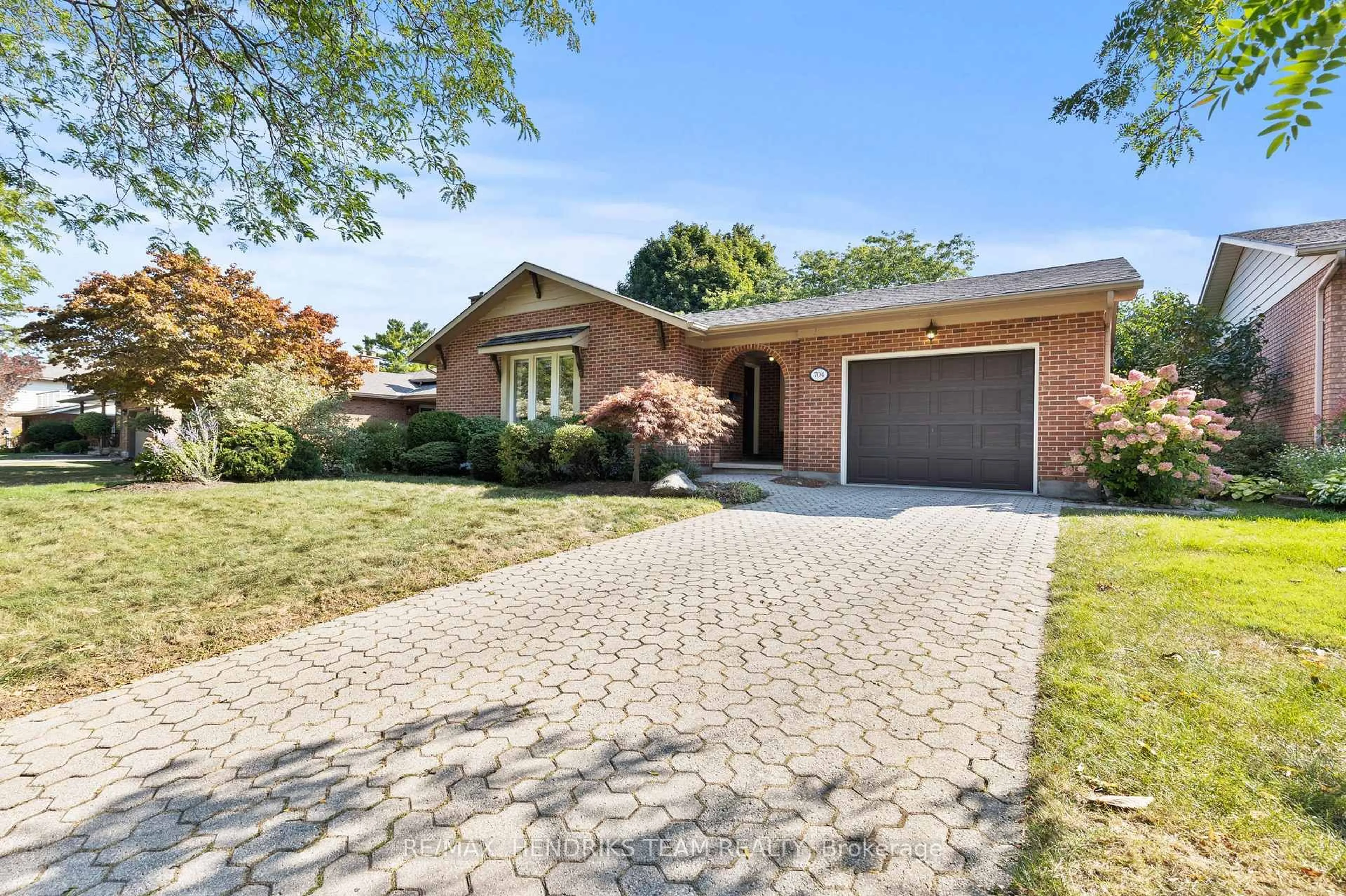 Home with brick exterior material, street for 704 Vine St, St. Catharines Ontario L2M 7L7