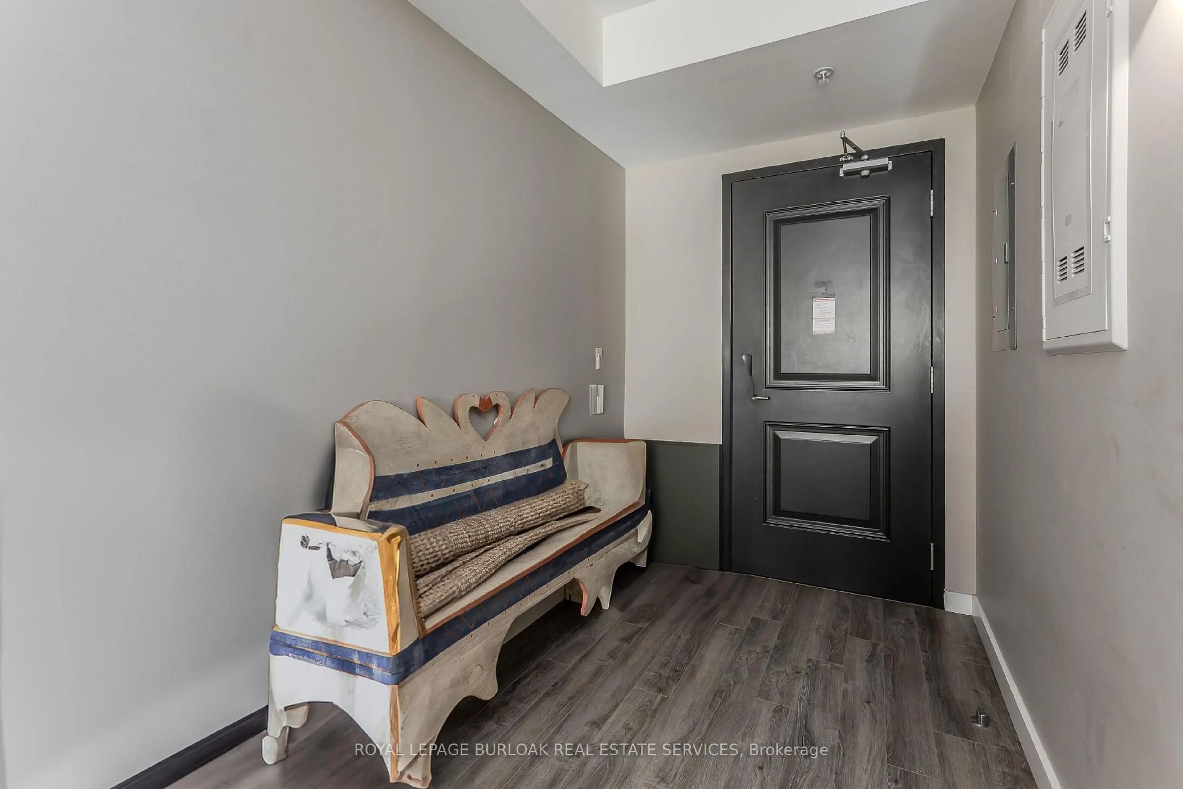 Indoor entryway for 1291 Gordon St #526, Guelph Ontario N1L 0M5