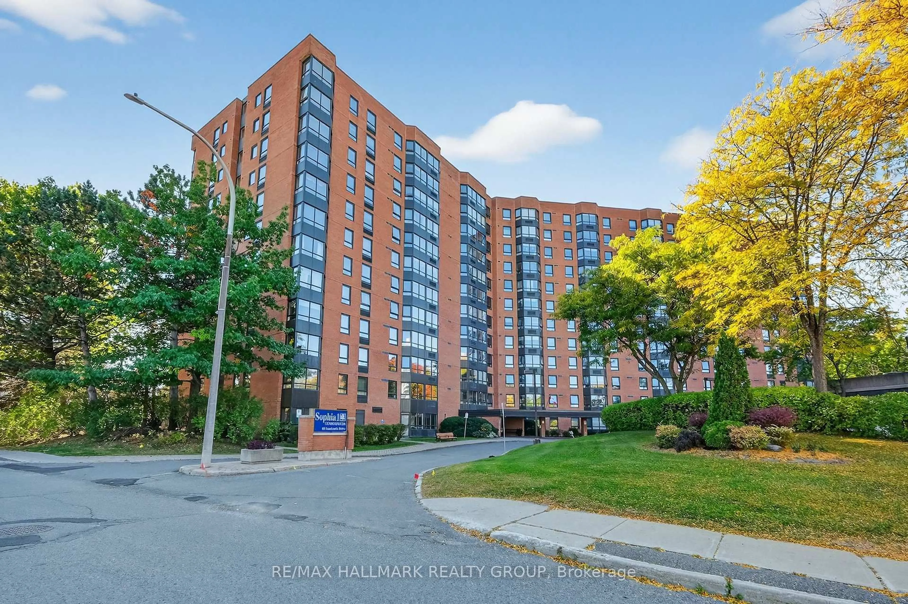 Unknown for 80 Sandcastle Dr #1207, Ottawa Ontario K2H 9E7