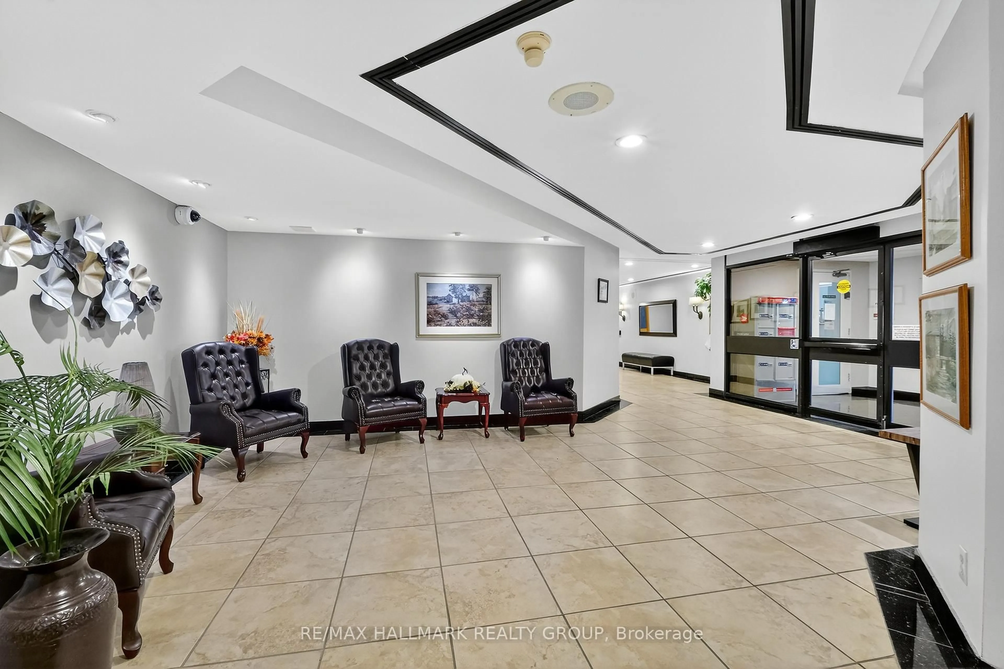 Lobby for 80 Sandcastle Dr #1207, Ottawa Ontario K2H 9E7