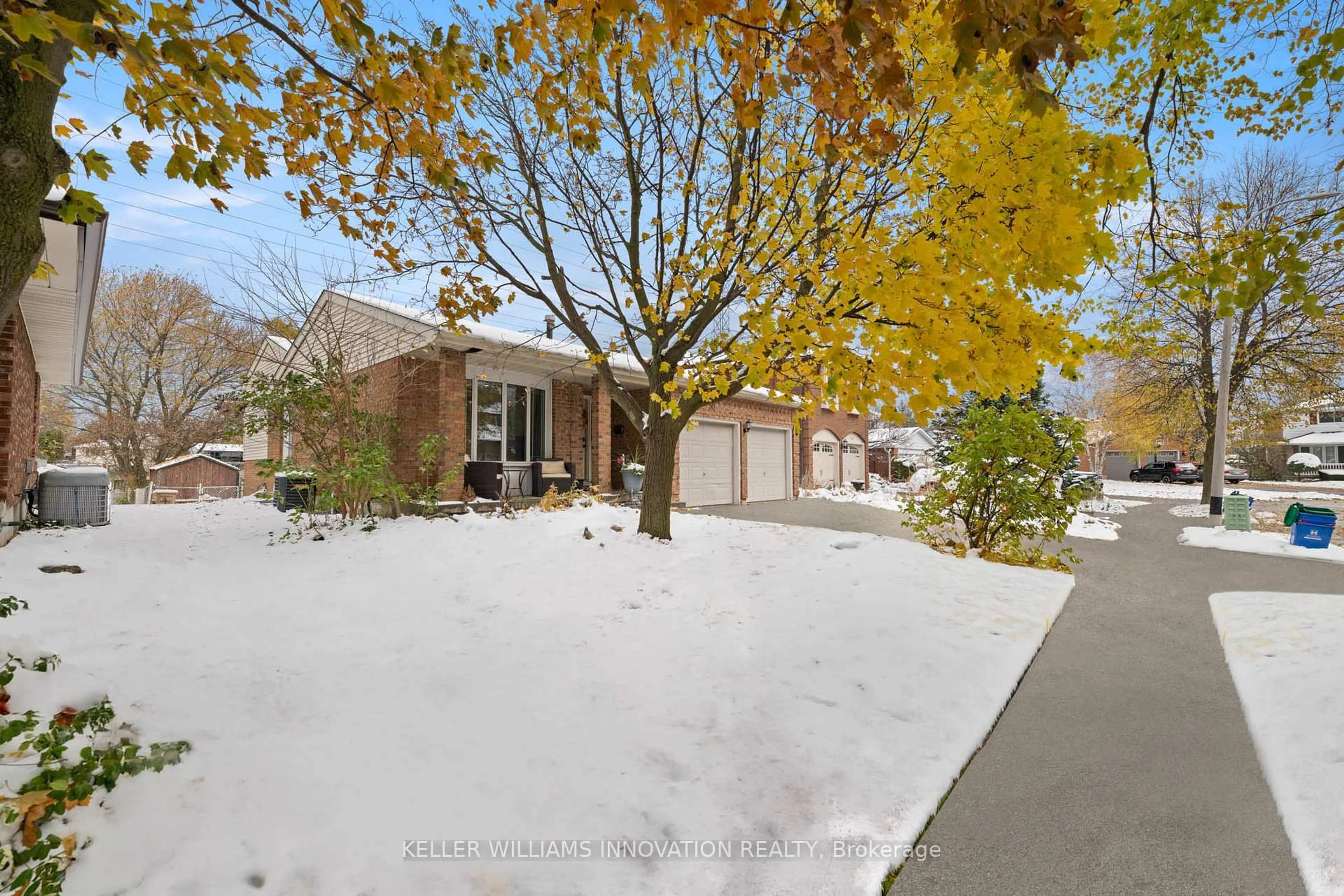 A pic from outside/outdoor area/front of a property/back of a property/a pic from drone, street for 50 Old Forest Cres, Kitchener Ontario N2N 2A3