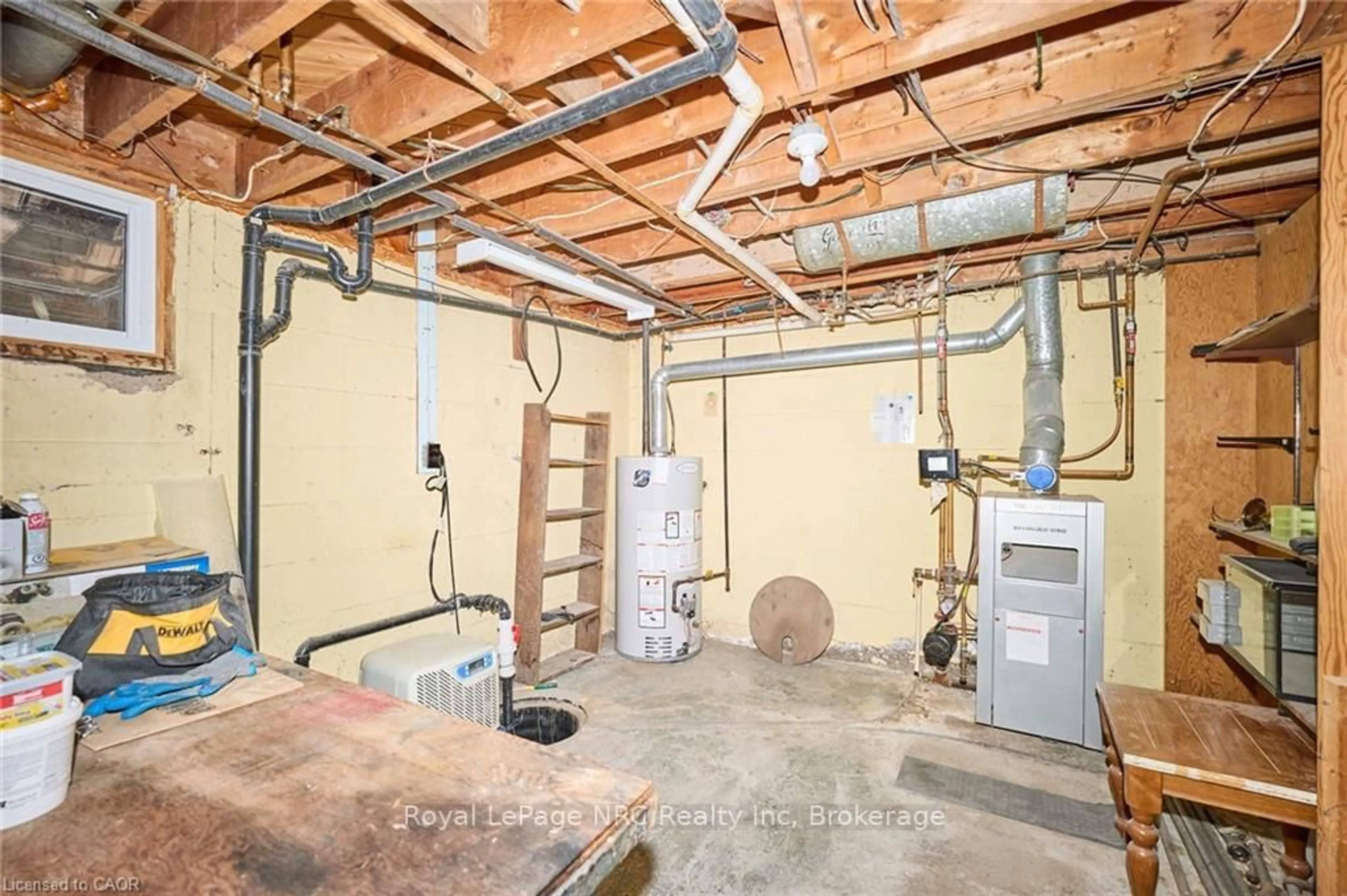 Laundry room for 123 Fairview Ave, Haldimand Ontario N1A 1M2