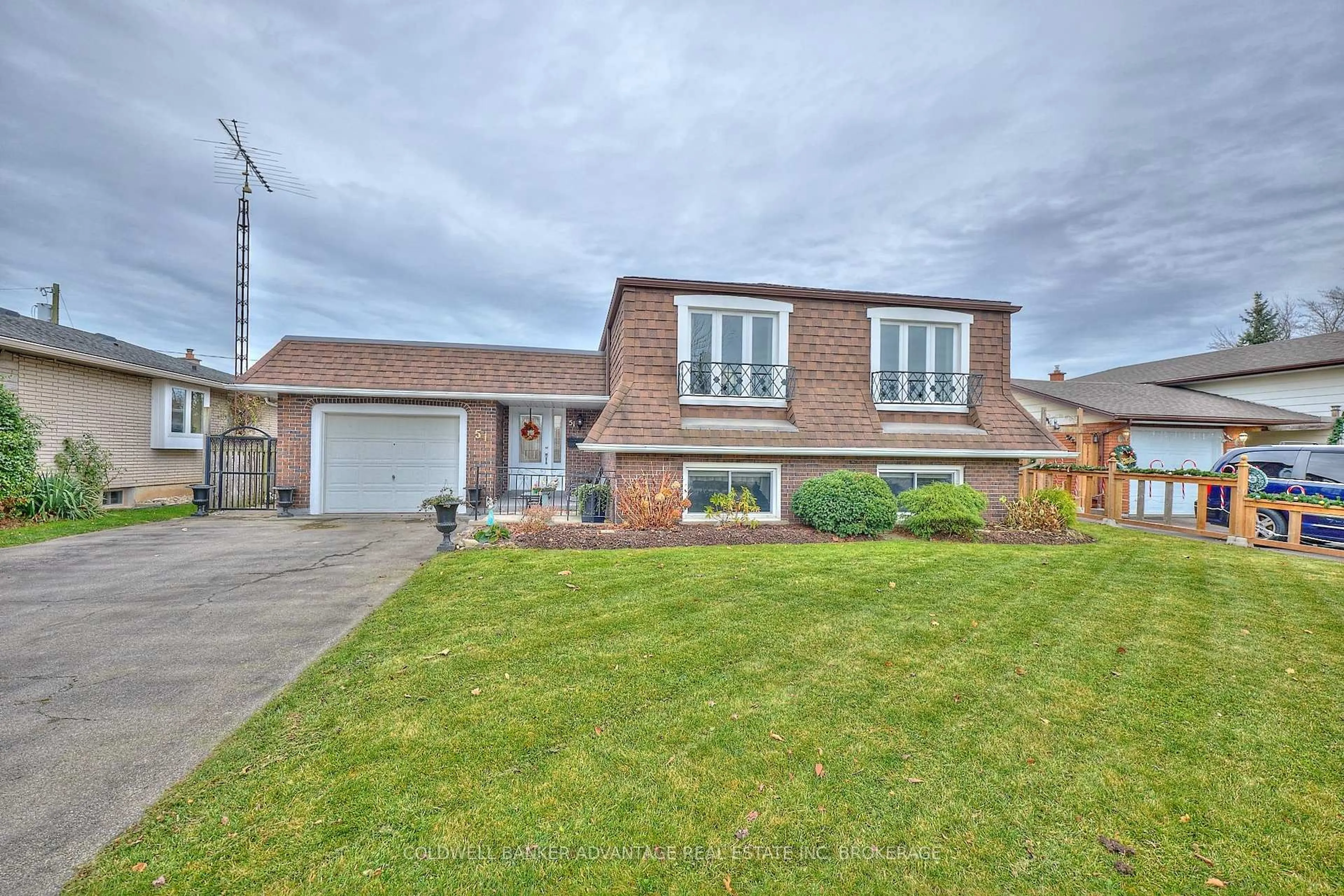 Home with brick exterior material, street for 51 Westwood Cres, Welland Ontario L3C 4R2