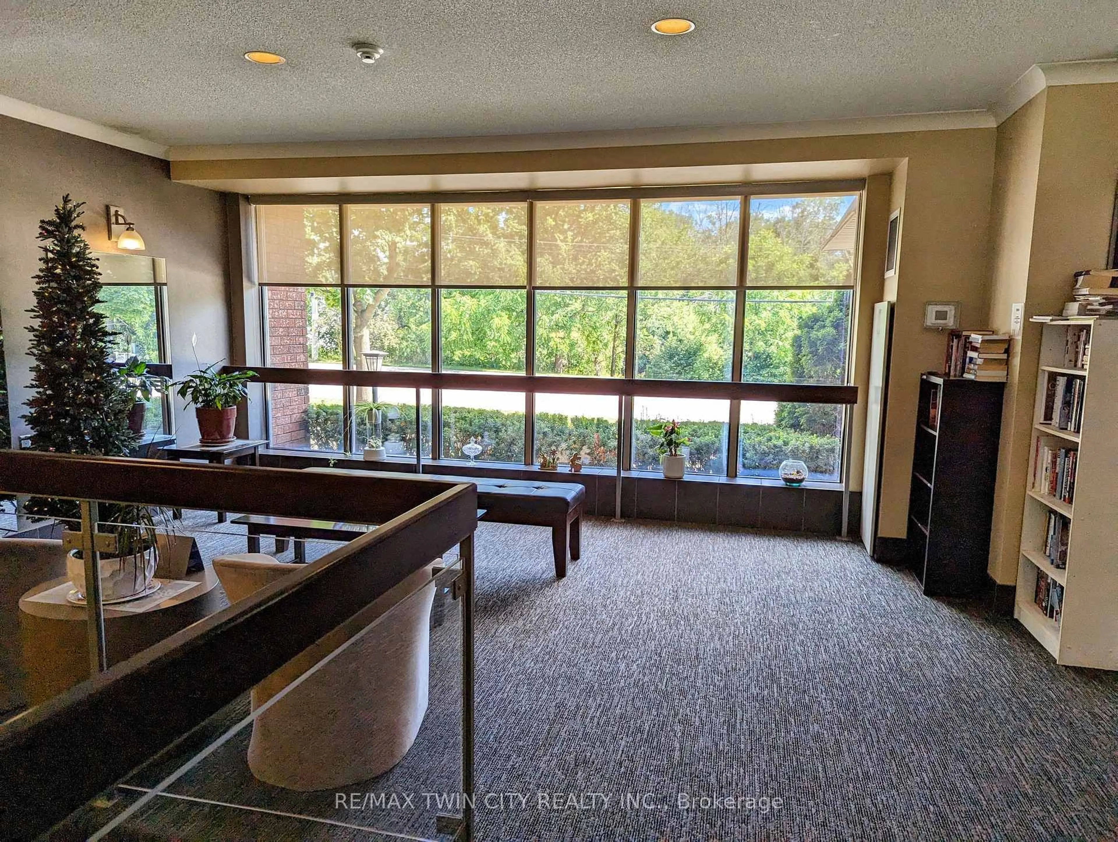 Lobby for 300 Keats Way #407, Waterloo Ontario N2L 6E6