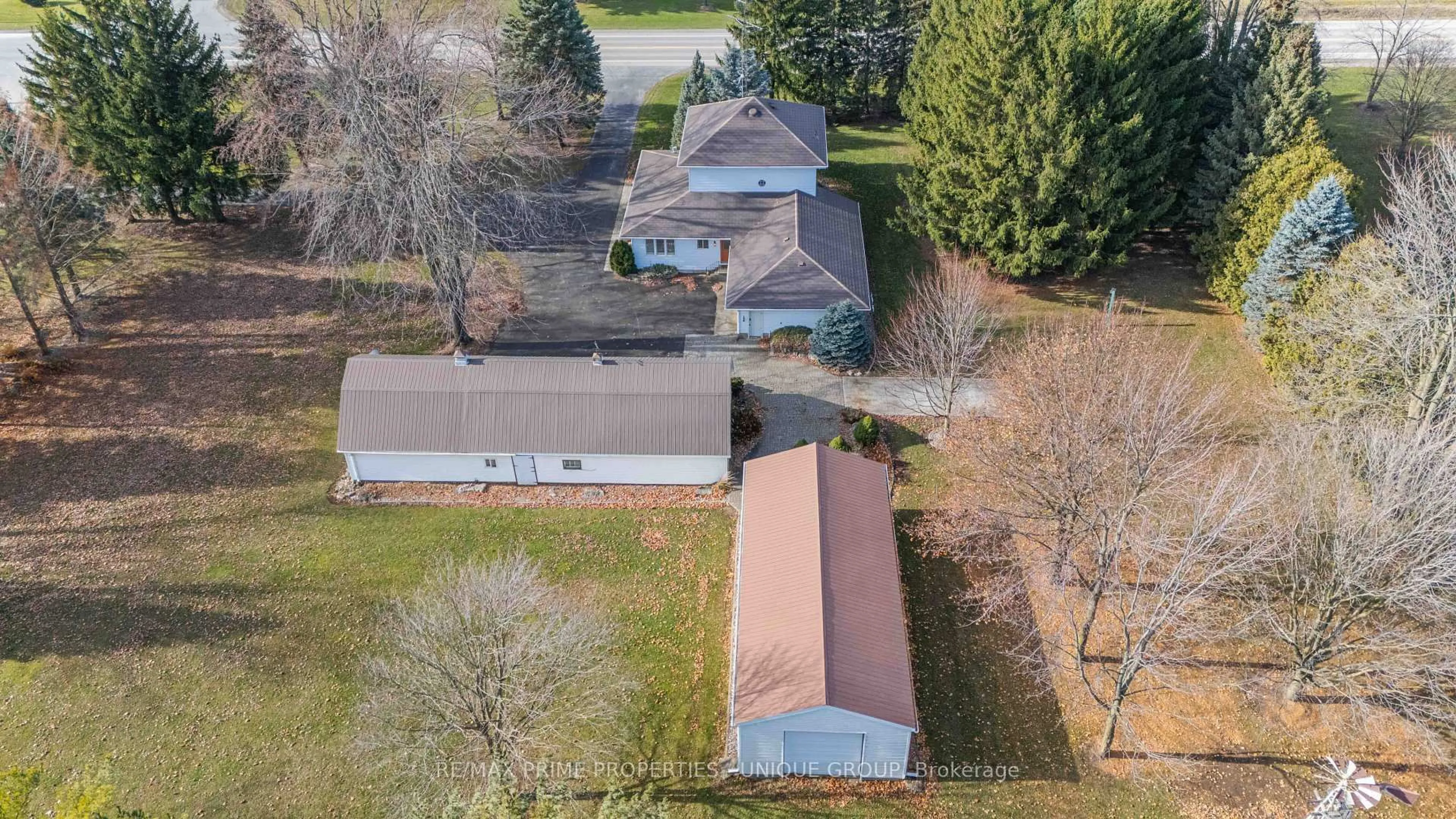 A pic from outside/outdoor area/front of a property/back of a property/a pic from drone, street for 7884 Birnam Line, Warwick Ontario N0M 1B0