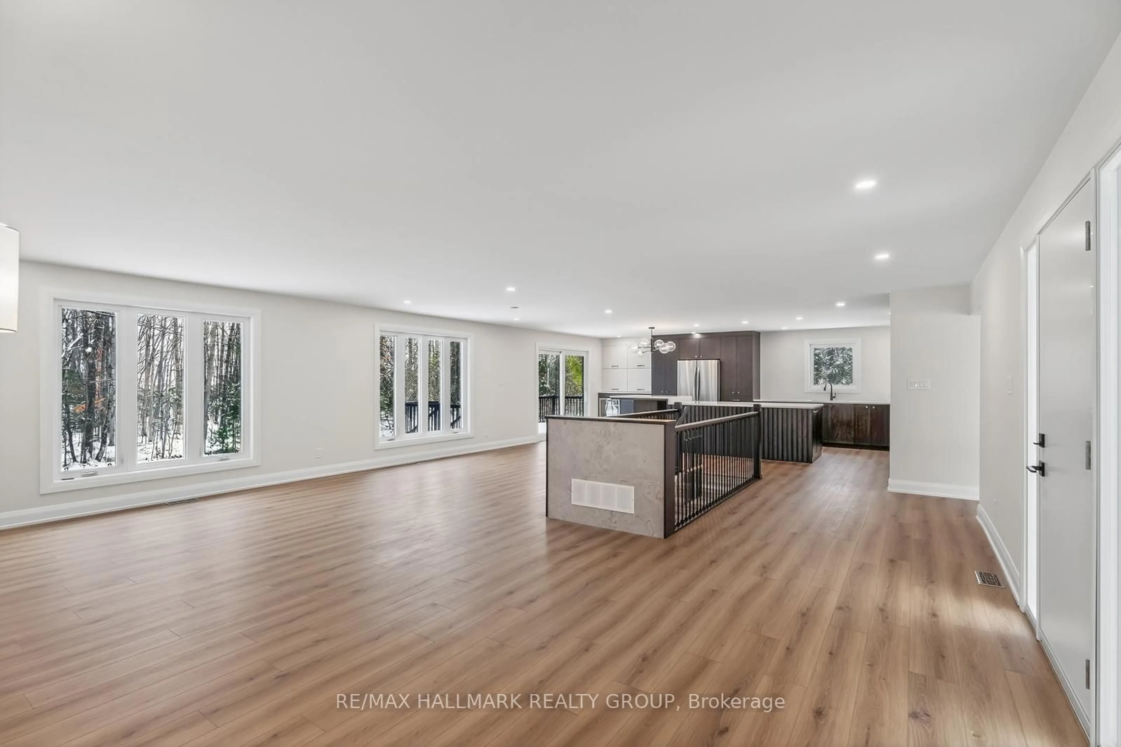 Open concept kitchen, unknown for 1625 Royal Orchard Dr, Ottawa Ontario K4C 1A9