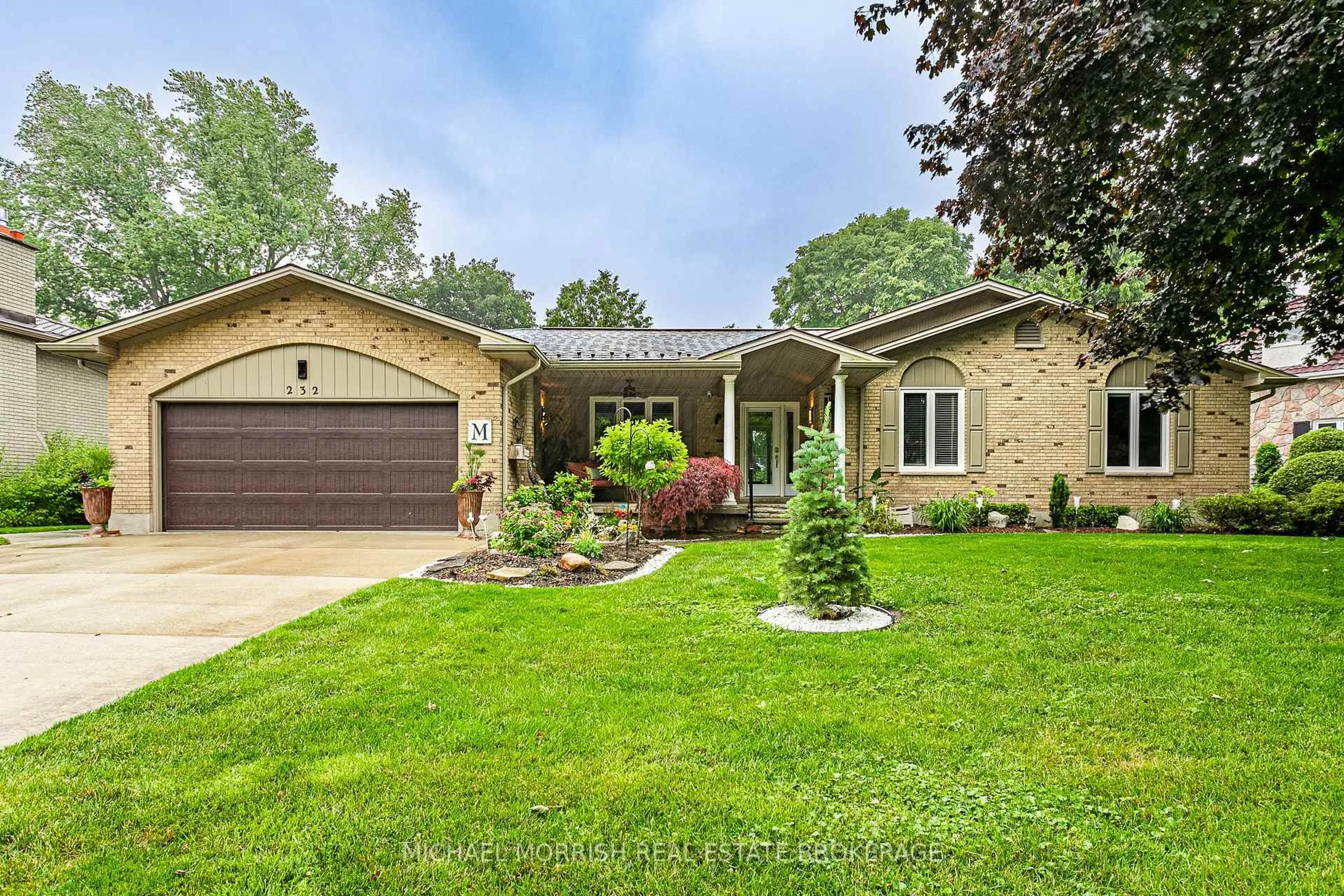 Home with brick exterior material, street for 232 Mill Pond Cres, Strathroy-Caradoc Ontario N7G 3R1