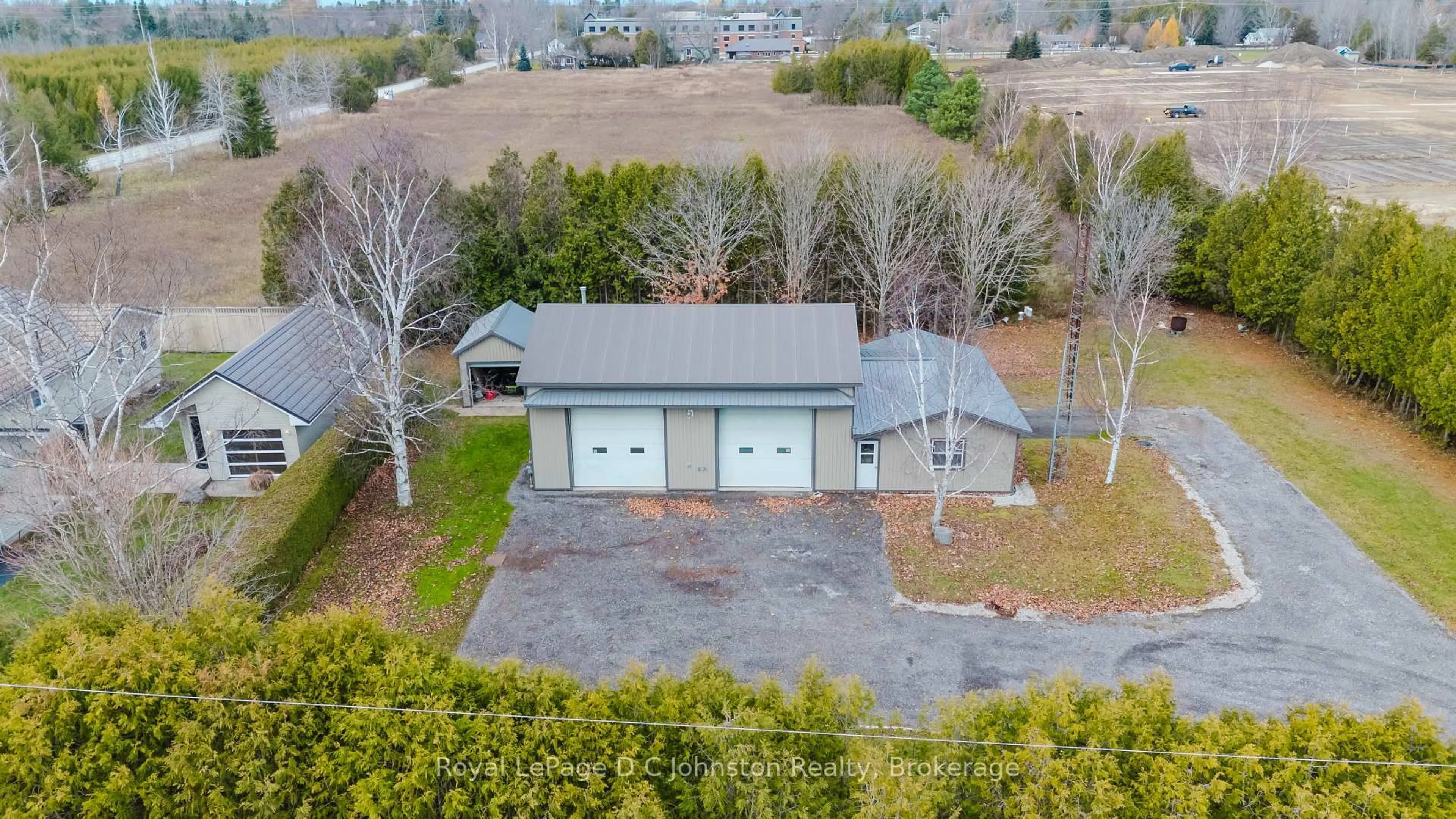 A pic from outside/outdoor area/front of a property/back of a property/a pic from drone, unknown for 496 Spence St, Saugeen Shores Ontario N0H 2L0