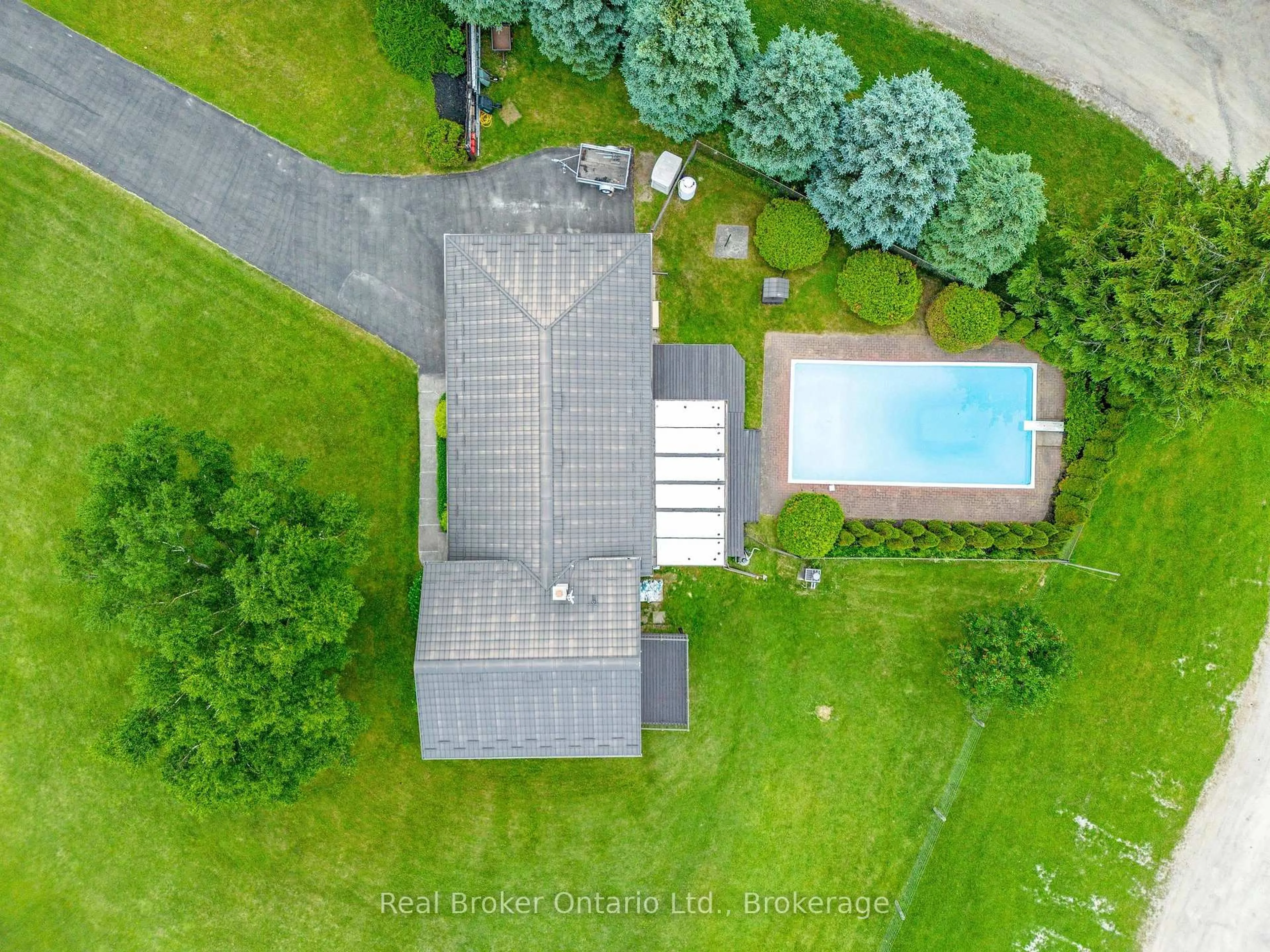 A pic from outside/outdoor area/front of a property/back of a property/a pic from drone, water/lake/river/ocean view for 9412 Sideroad 17, Erin Ontario N0B 1Z0