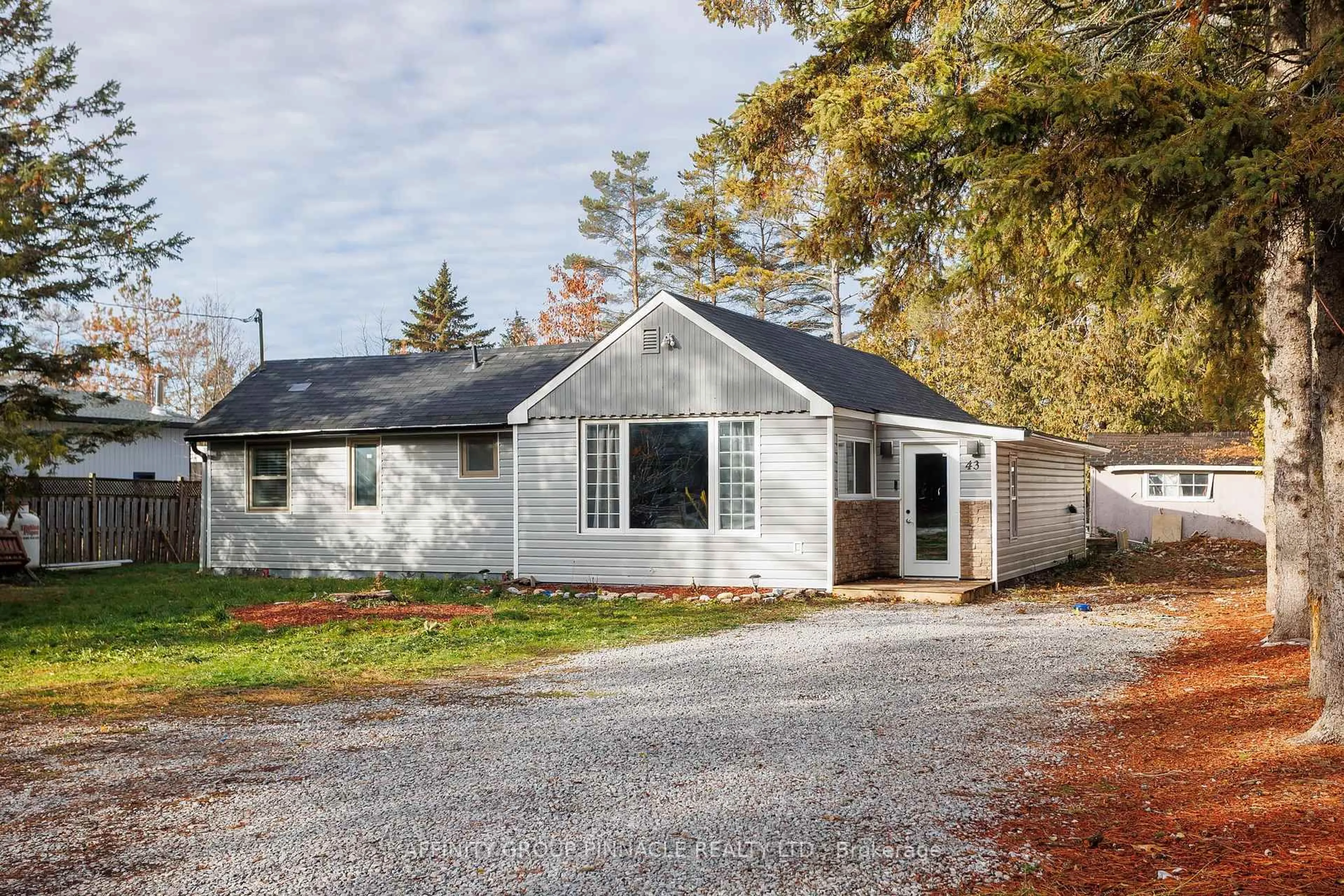 Home with vinyl exterior material, street for 43 Parkhill Dr, Kawartha Lakes Ontario K0M 1N0