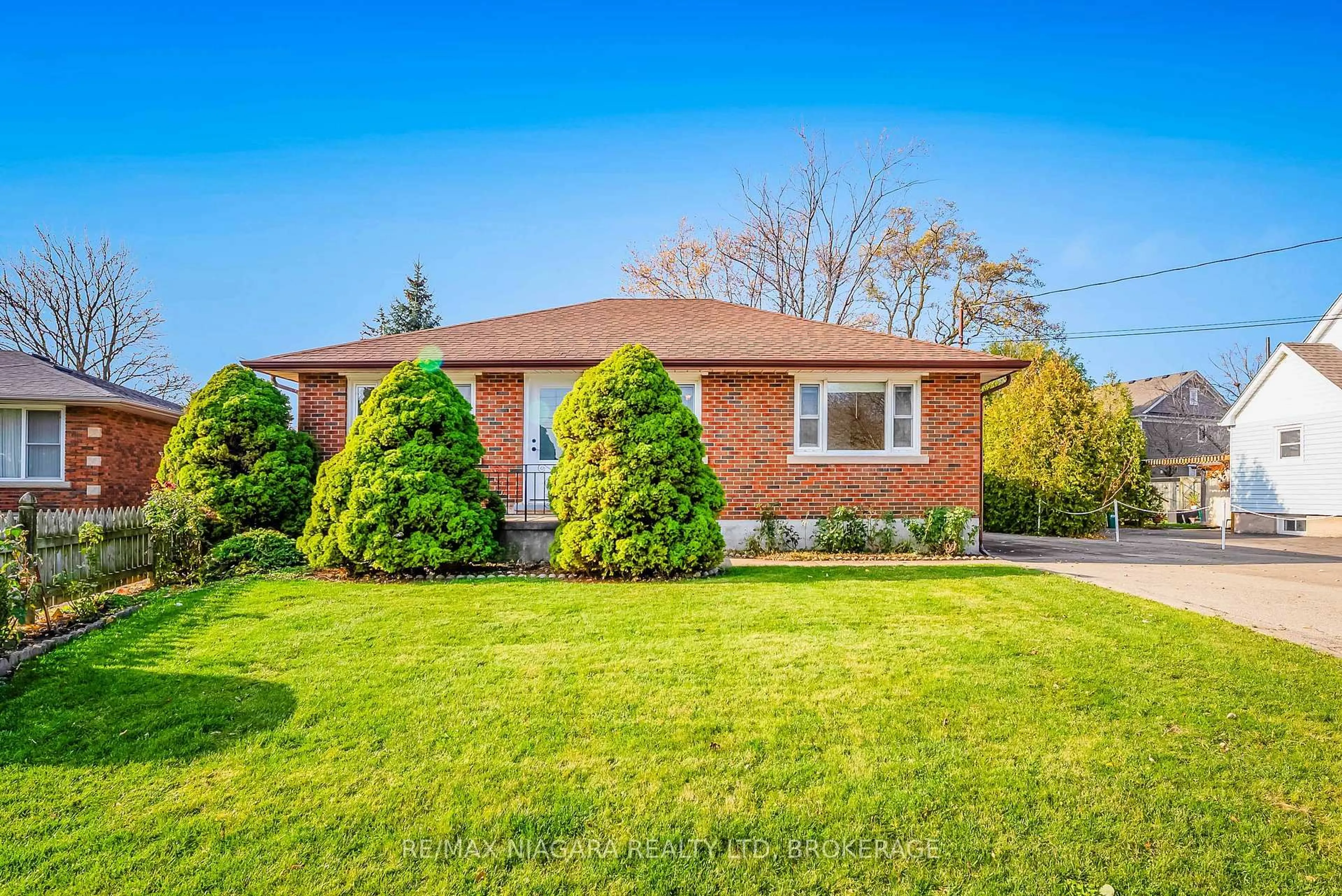 Home with brick exterior material, street for 127 Louth St, St. Catharines Ontario L2S 2T8