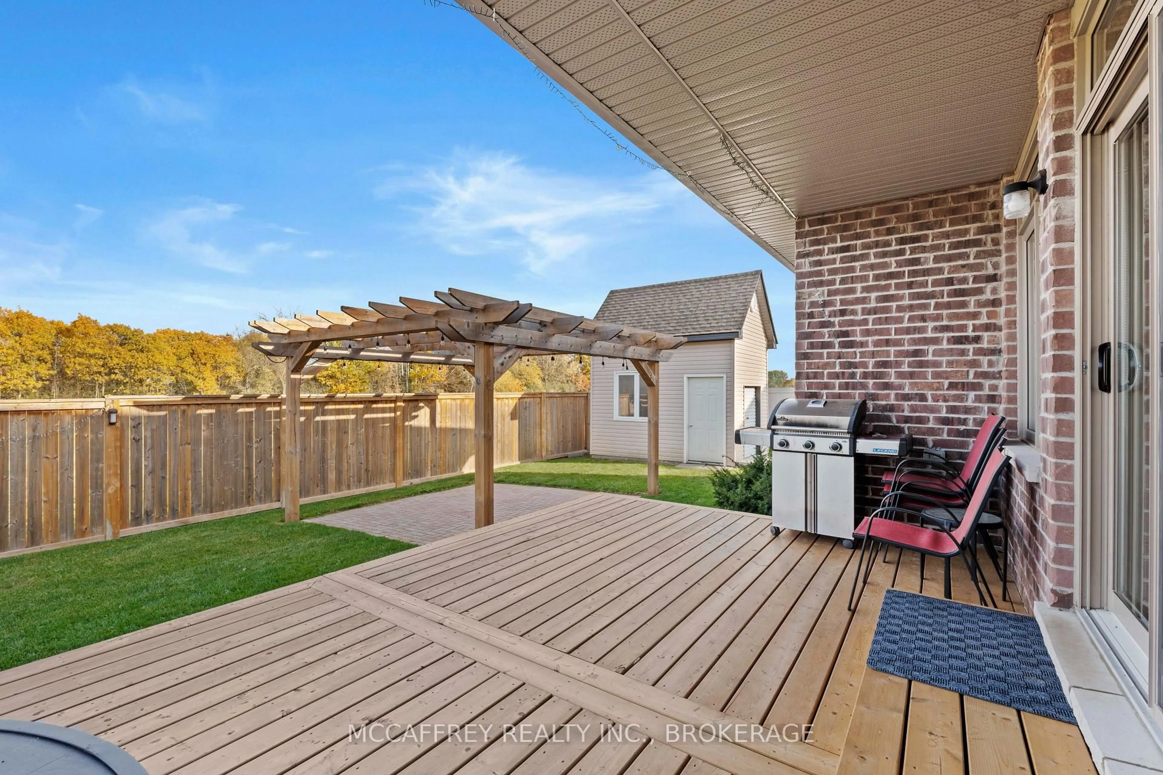 Patio, street for 25 STAIKOS Crt, Greater Napanee Ontario K7R 0B9