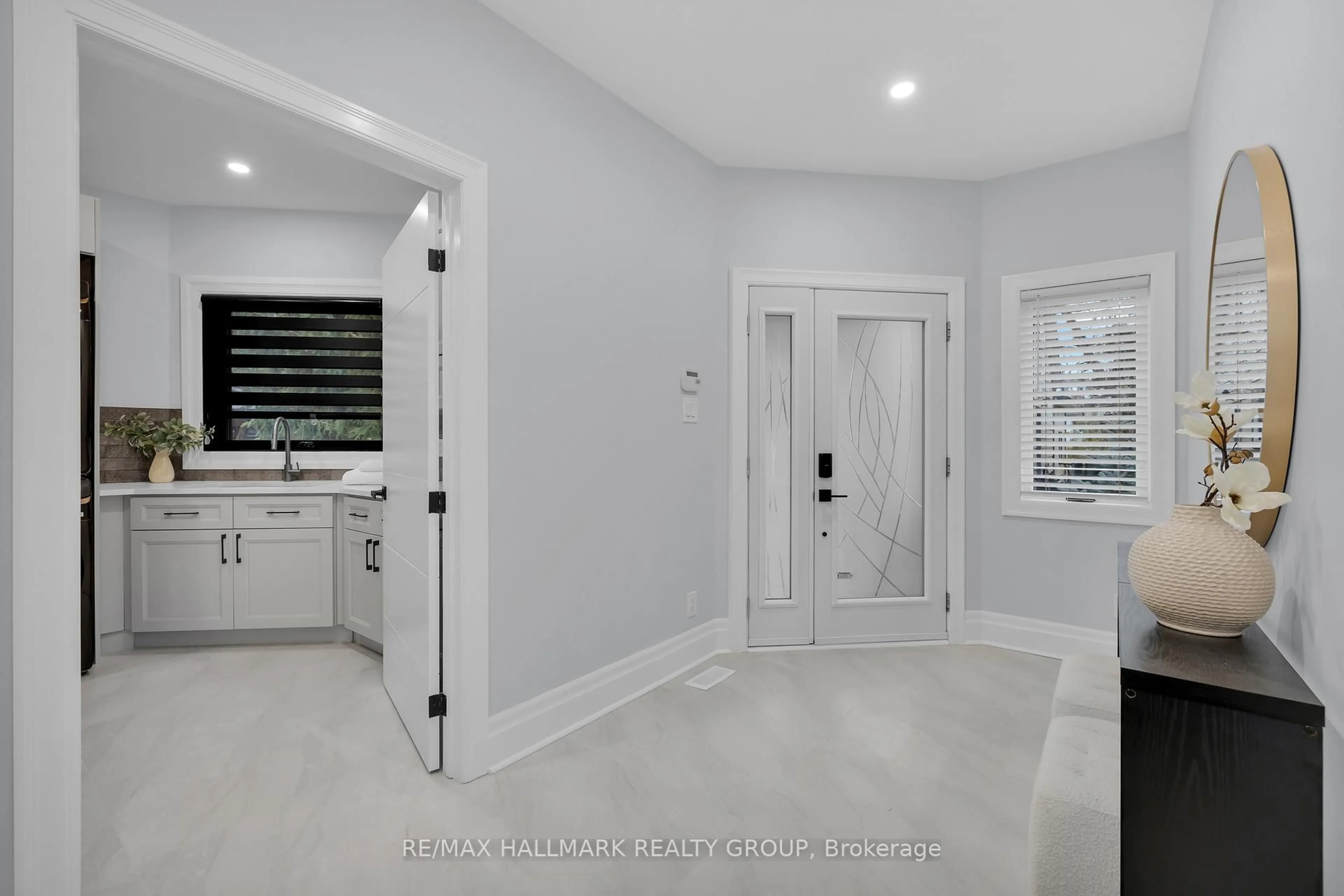 Unknown for 7 Bachman Terr, Ottawa Ontario K2L 1W2