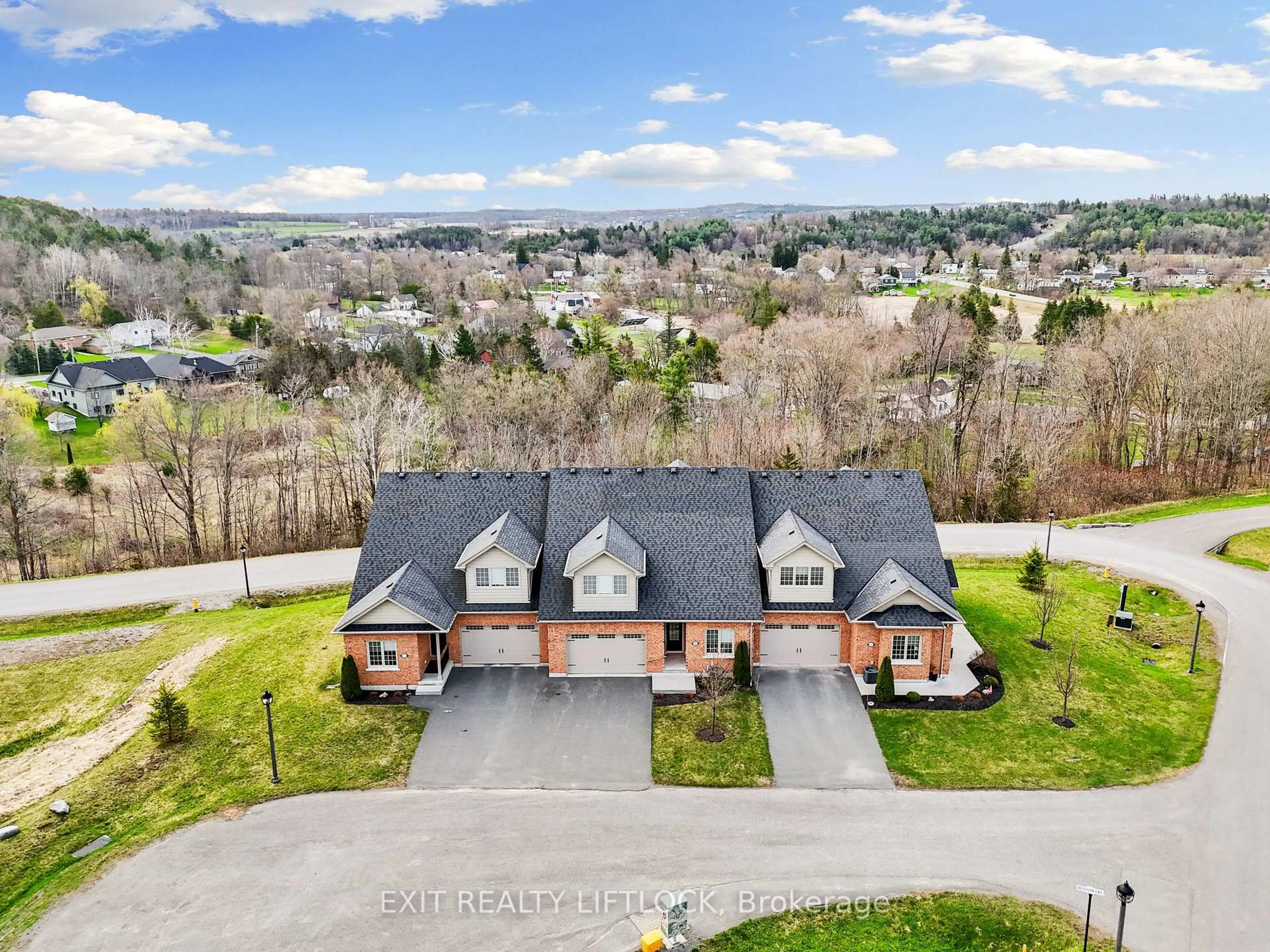 A pic from outside/outdoor area/front of a property/back of a property/a pic from drone, unknown for 68 Blossom Crt #10, Trent Hills Ontario K0K 3K0