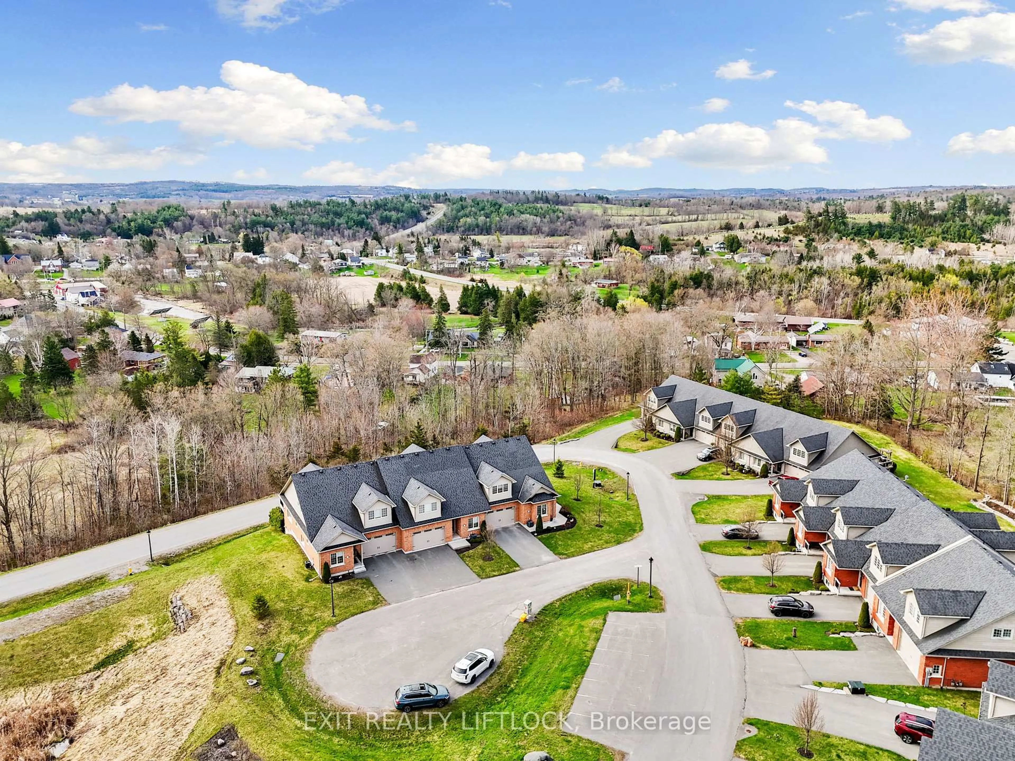 A pic from outside/outdoor area/front of a property/back of a property/a pic from drone, mountain view for 68 Blossom Crt #10, Trent Hills Ontario K0K 3K0