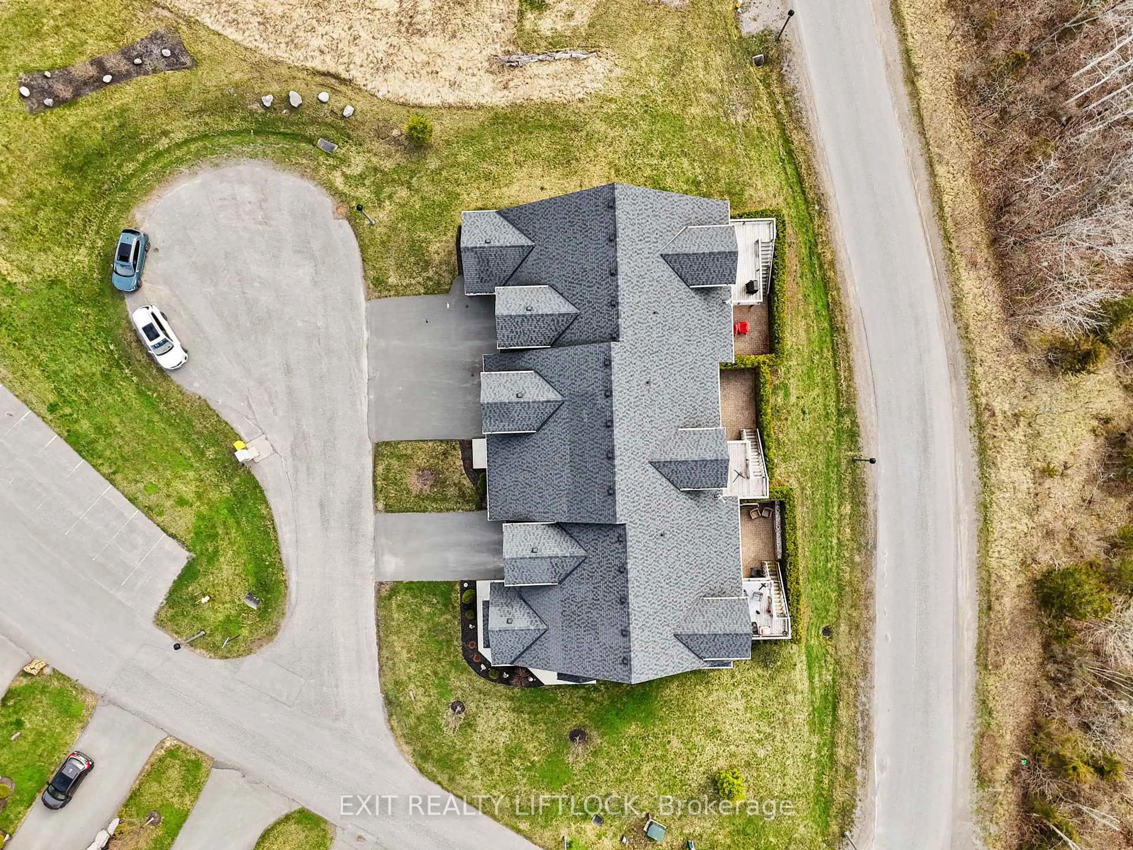 A pic from outside/outdoor area/front of a property/back of a property/a pic from drone, unknown for 68 Blossom Crt #10, Trent Hills Ontario K0K 3K0
