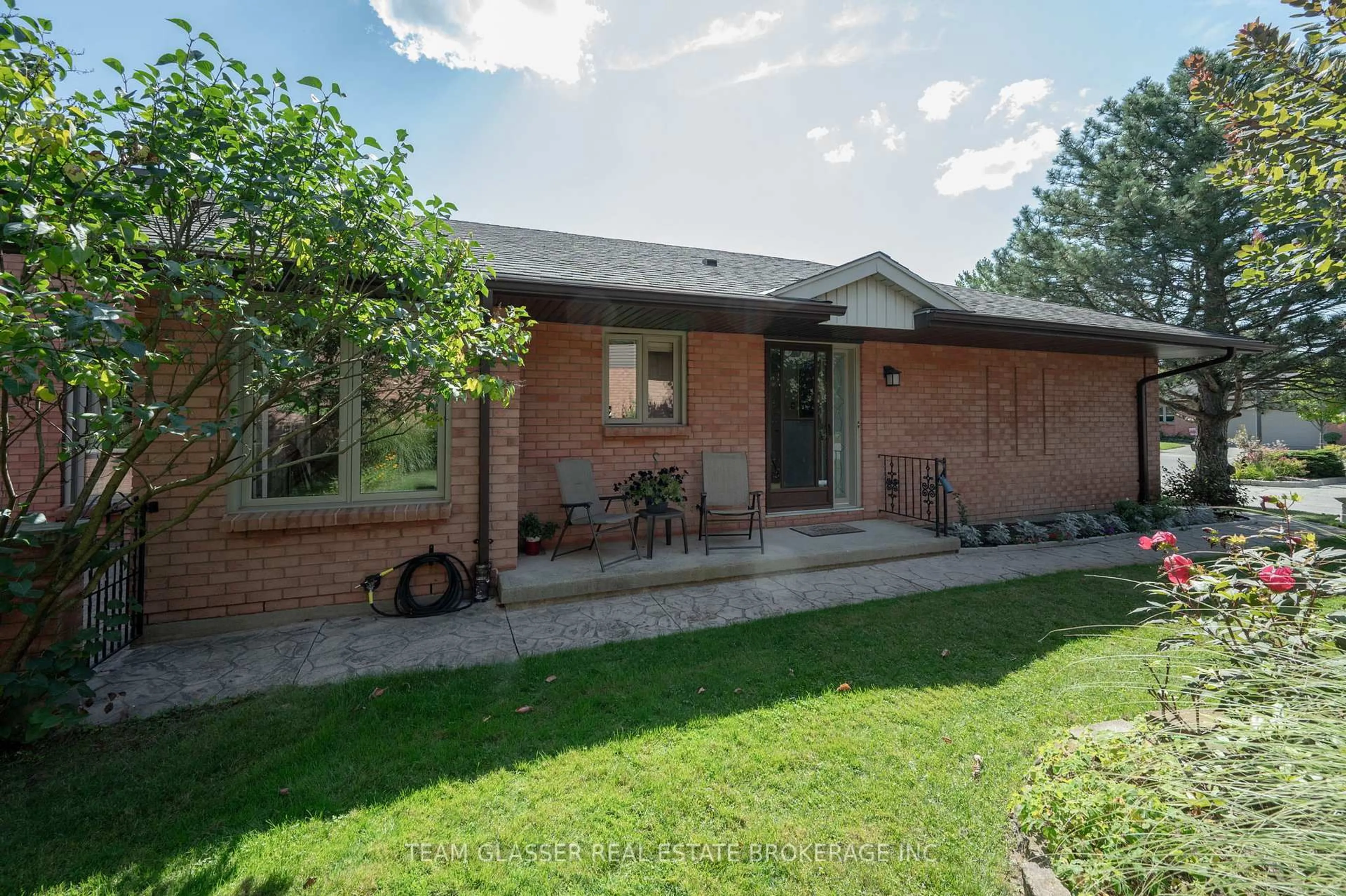 Home with brick exterior material, street for 55 Fiddlers Green Rd #41, London North Ontario N6H 4T8