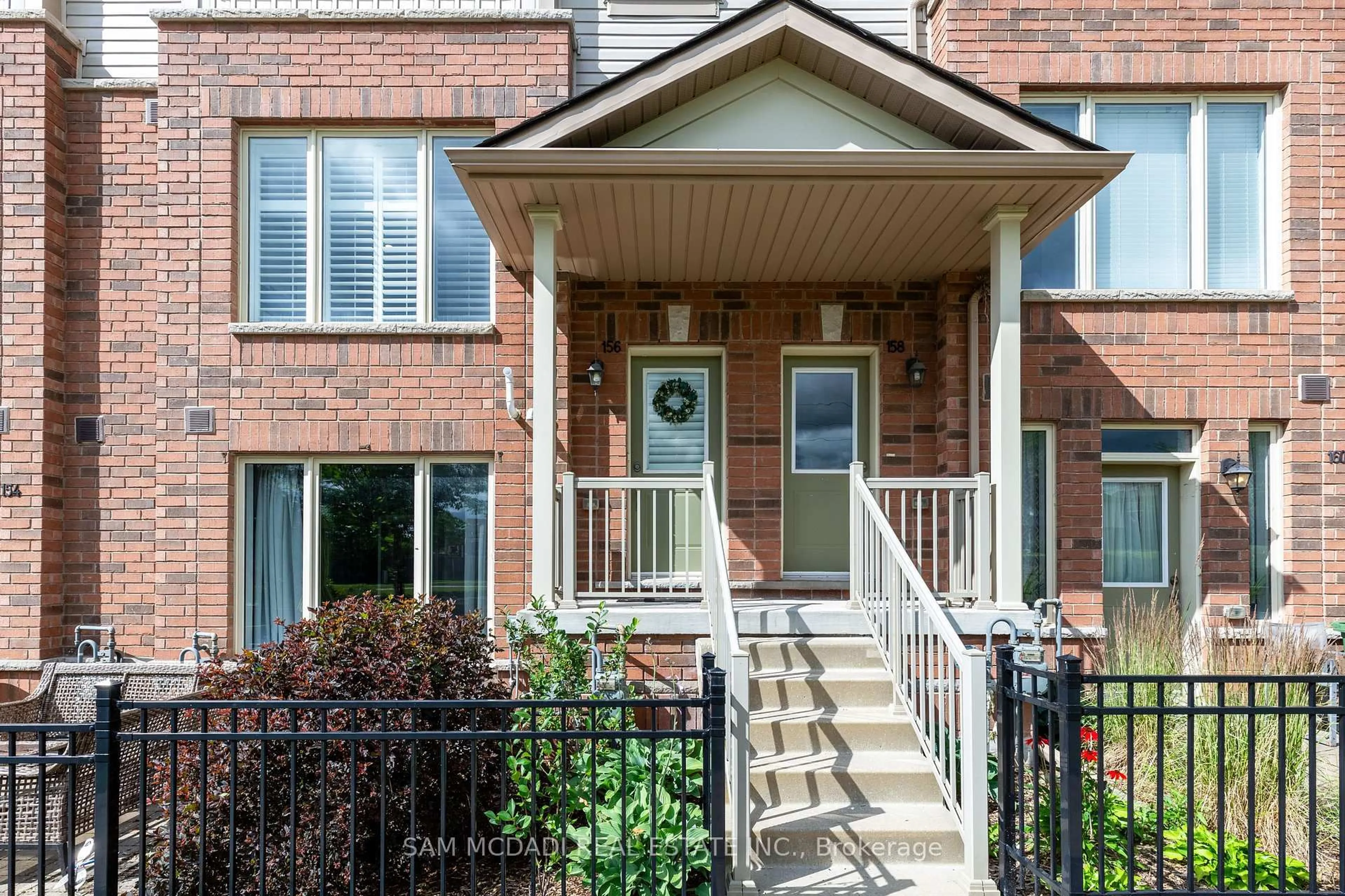 Home with brick exterior material, street for 156 Watson Pkwy, Guelph Ontario N1E 0P6
