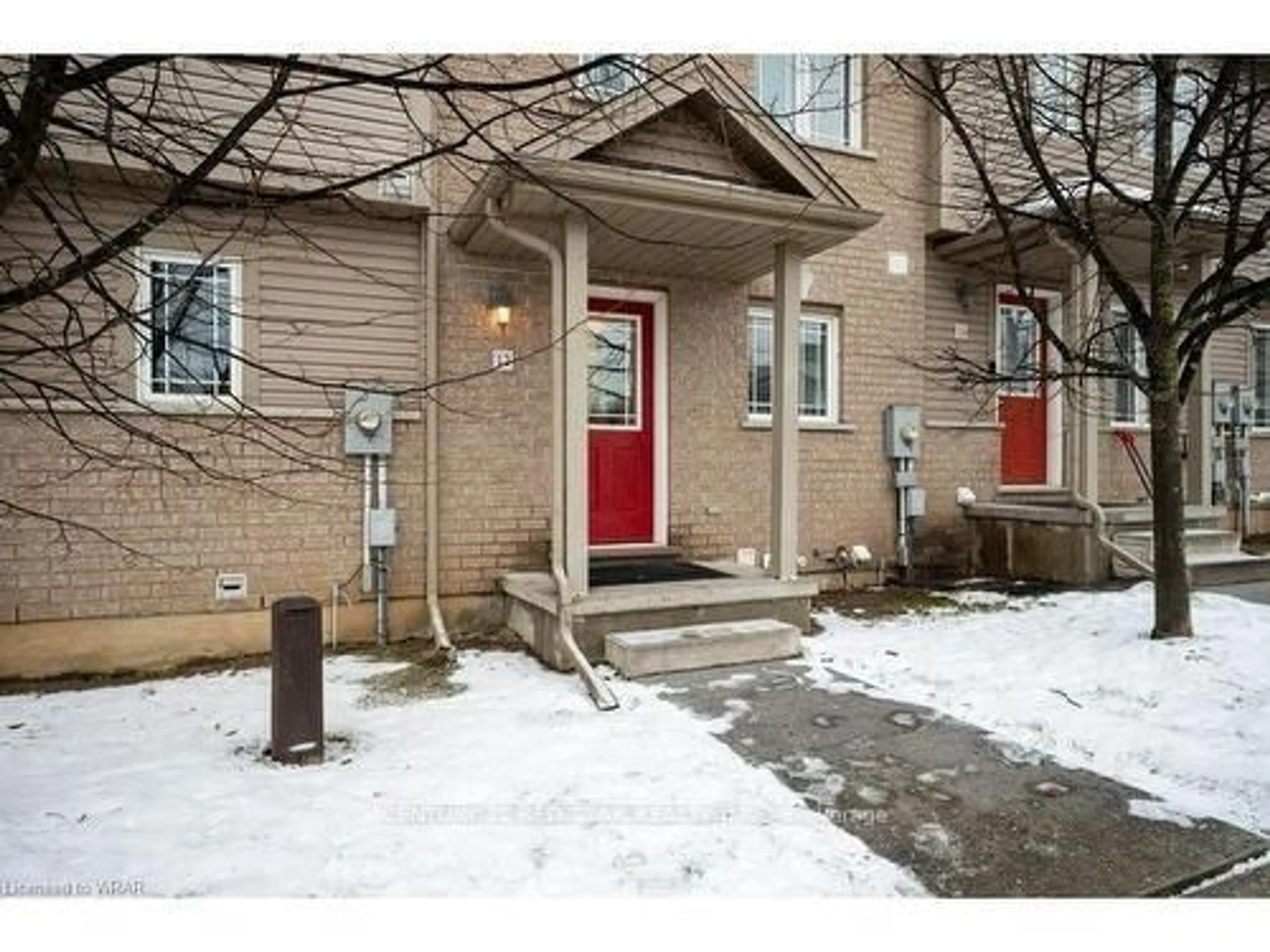 Indoor entryway for 10 Foxglove Cres #12, Kitchener Ontario N2E 0E1