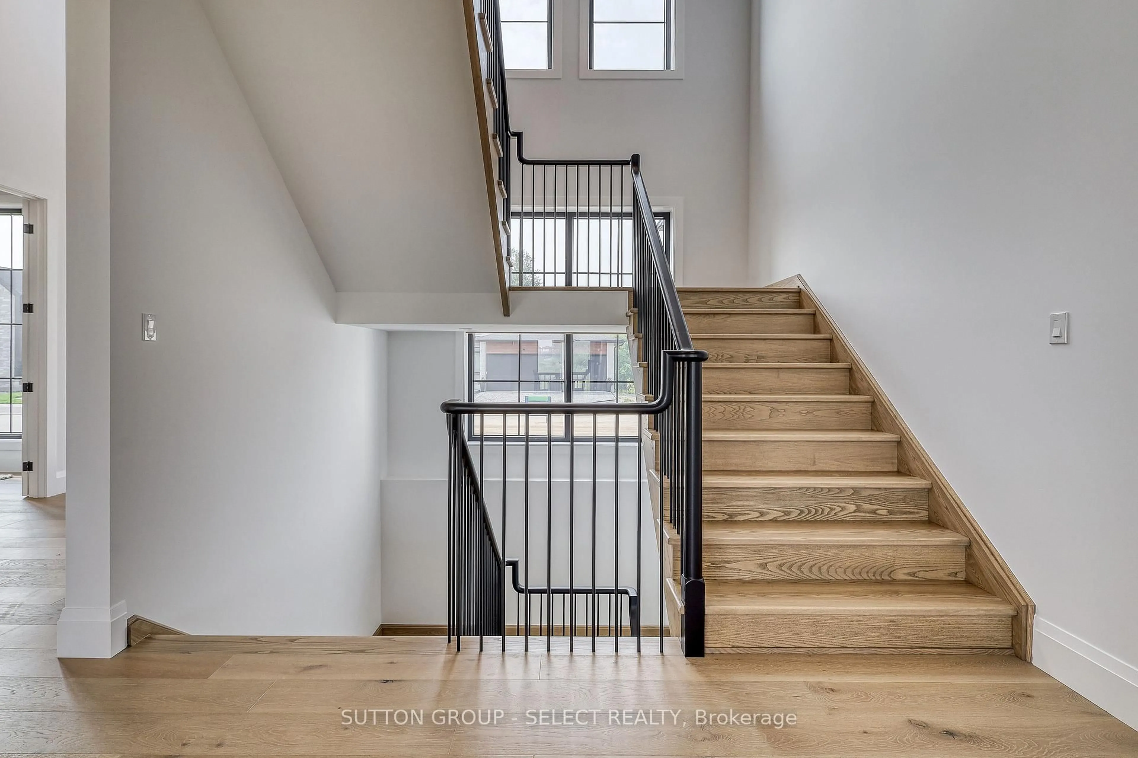 Stairs for 169 Edgewater Blvd, Middlesex Centre Ontario N0L 1R0
