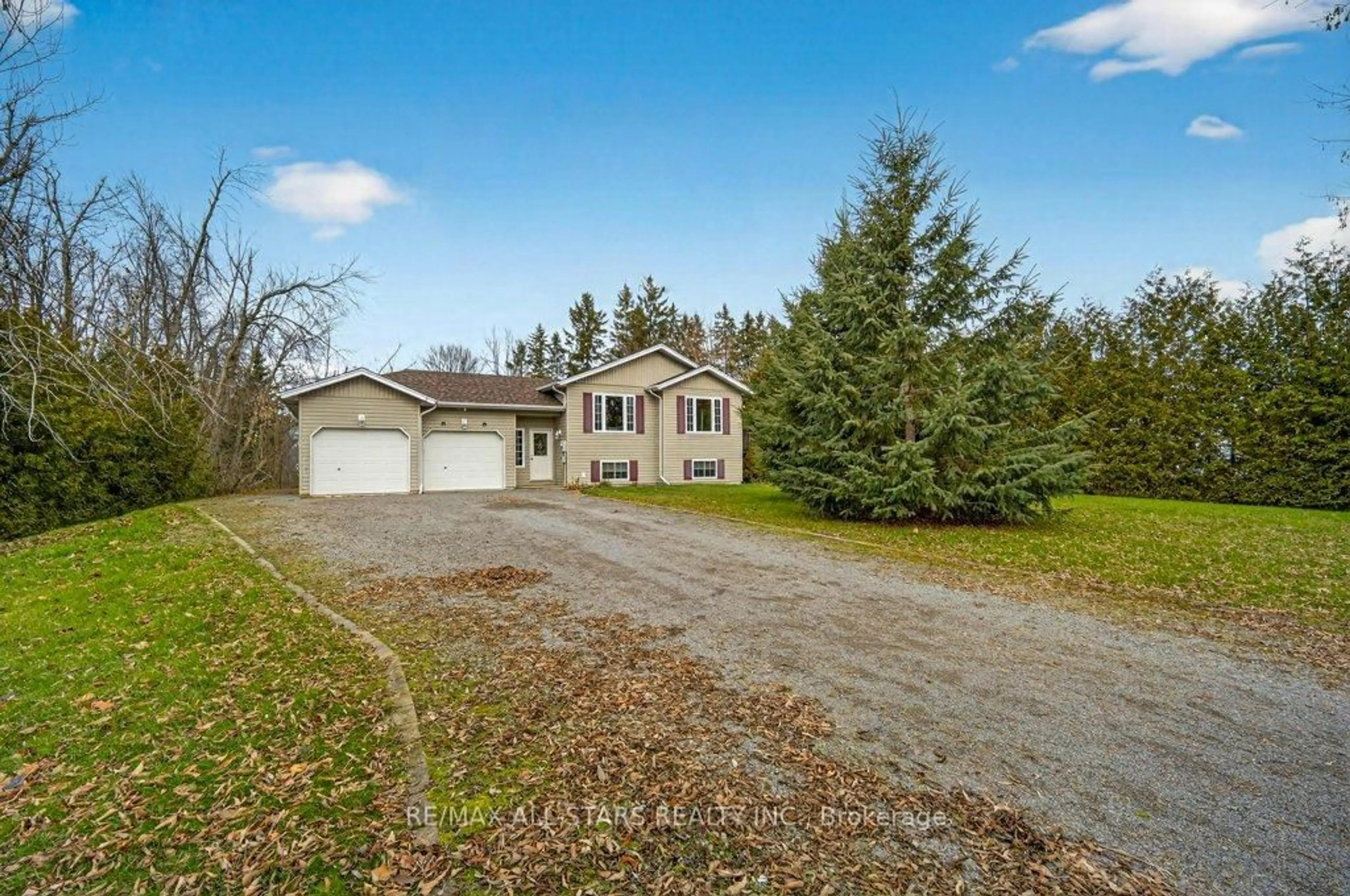 A pic from outside/outdoor area/front of a property/back of a property/a pic from drone, unknown for 11 Grandview Dr, Kawartha Lakes Ontario K0L 2W0