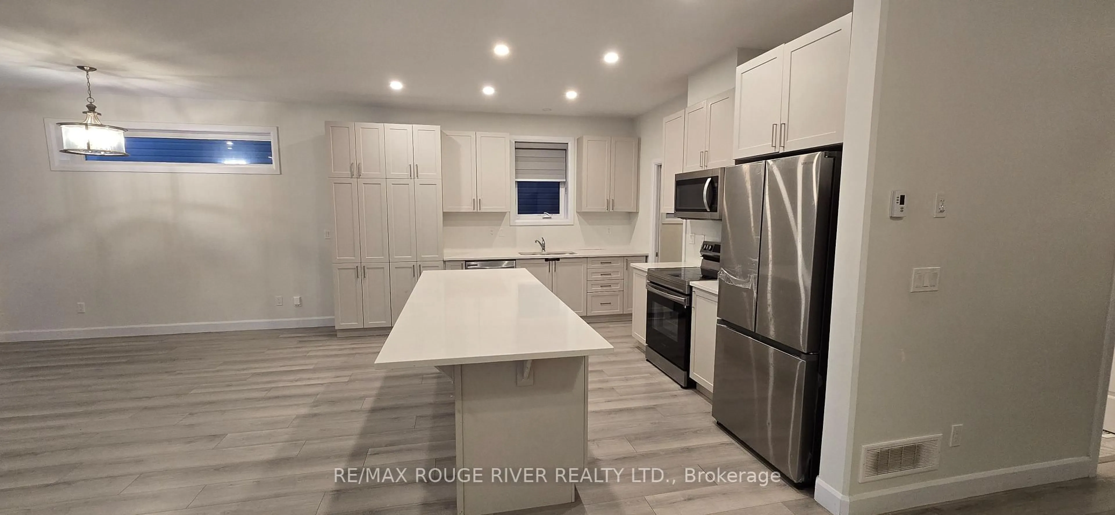 Open concept kitchen, ceramic/tile floor for 46 Erie Crt, Loyalist Ontario K7N 0E3