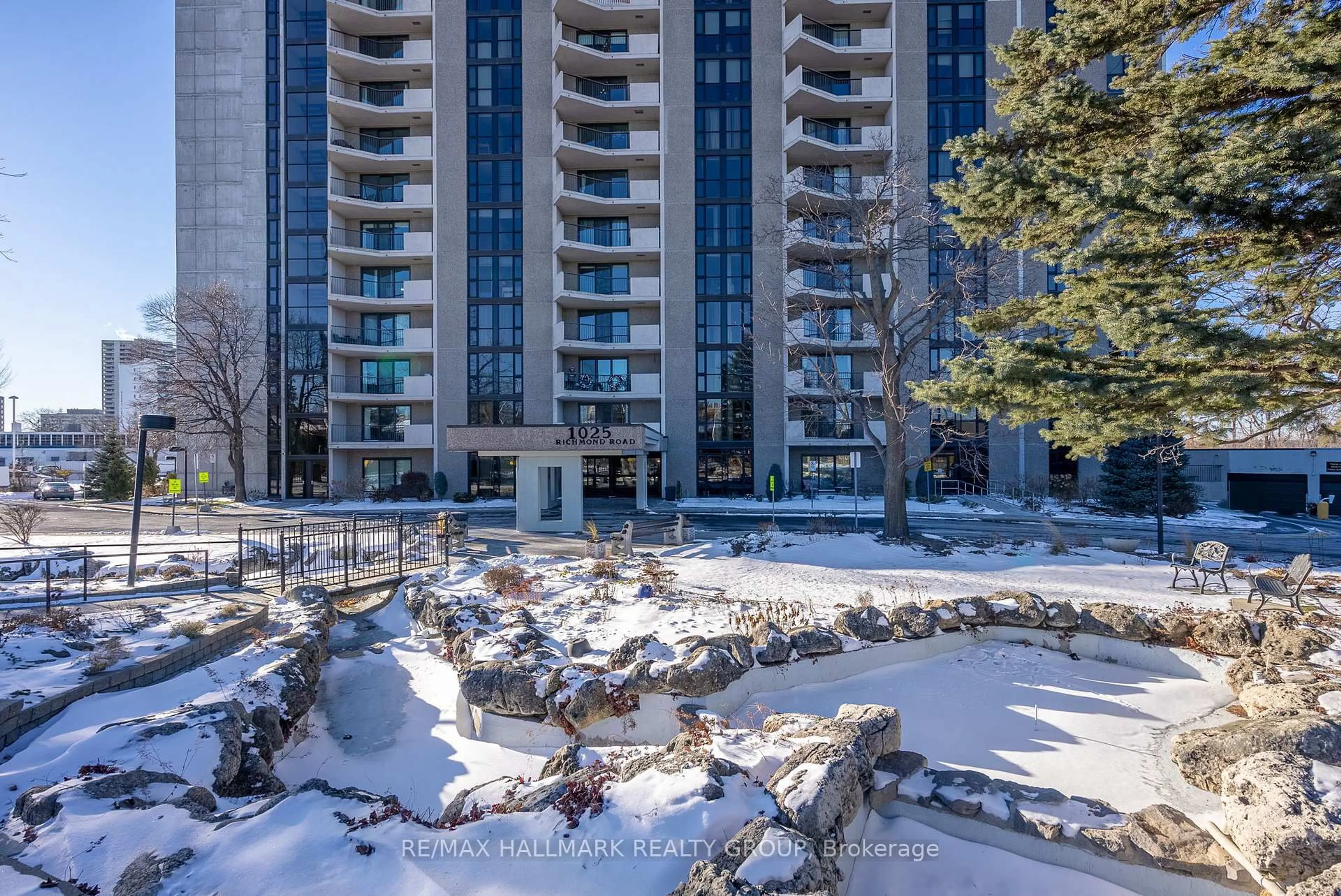 Patio, unknown for 1025 Richmond Rd #406, Ottawa Ontario K2B 8G8