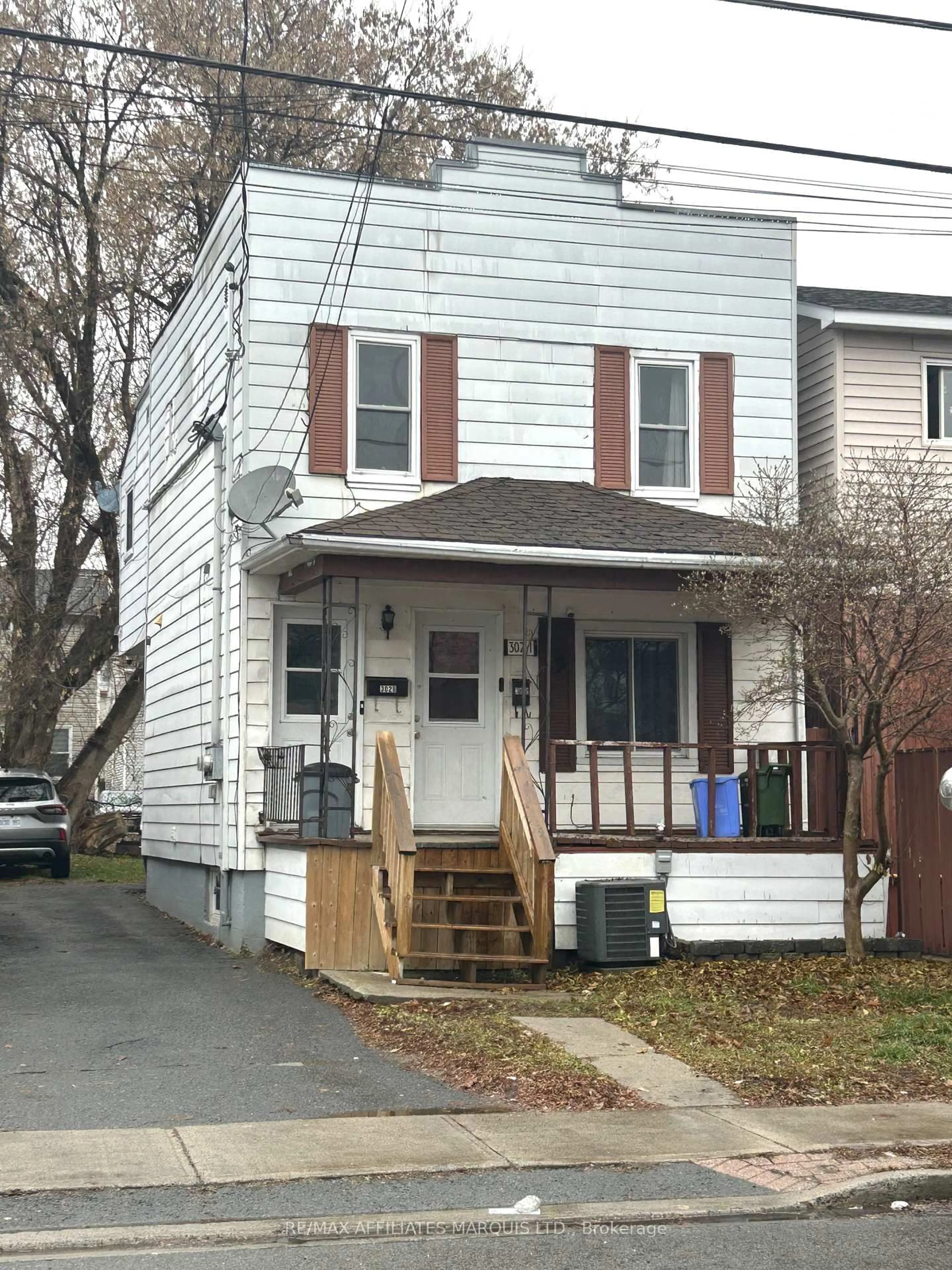 Unknown for 302 Mcconnell Ave, Cornwall Ontario K6H 4L5